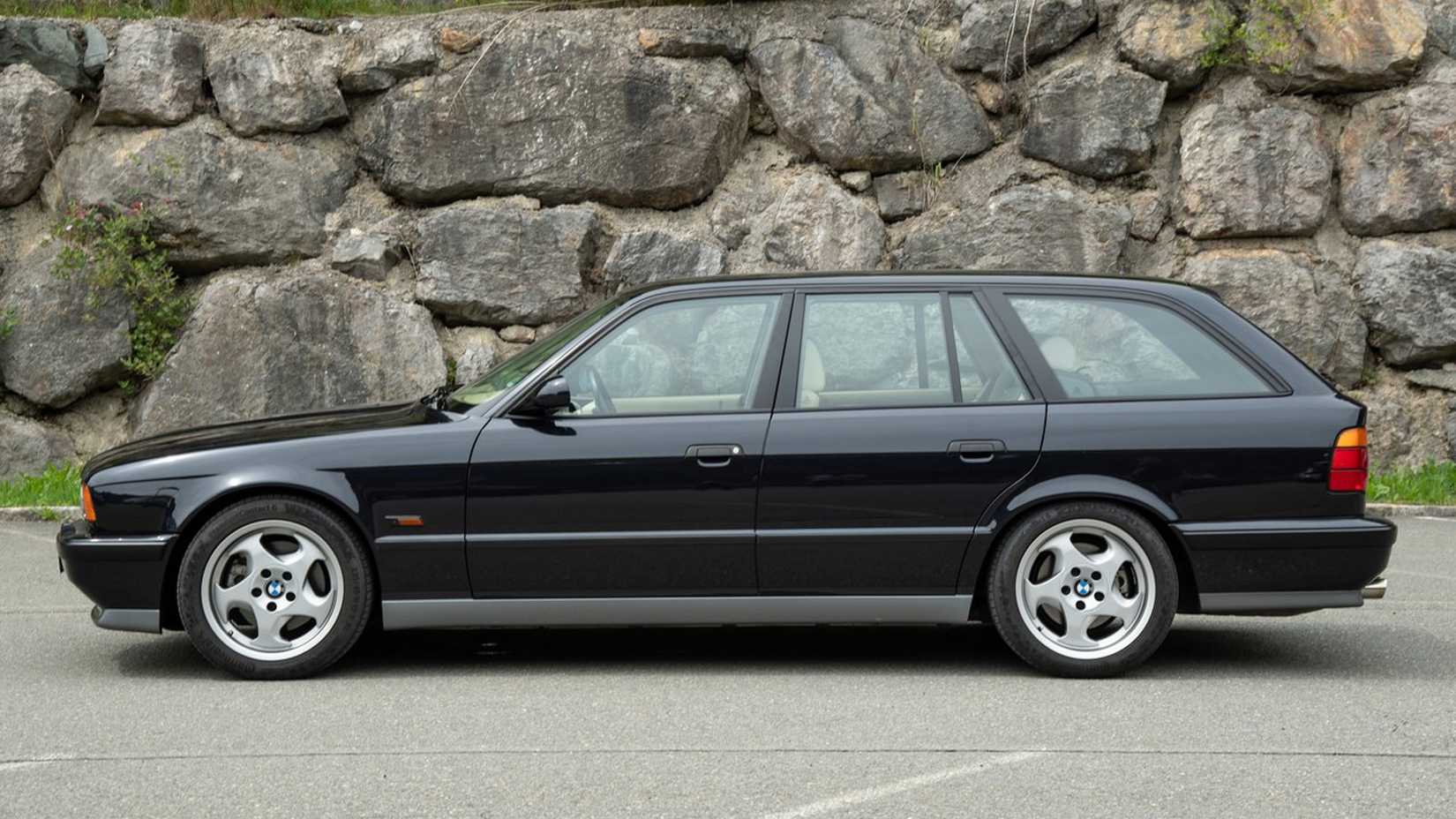 1994 E34 M5 Touring-2