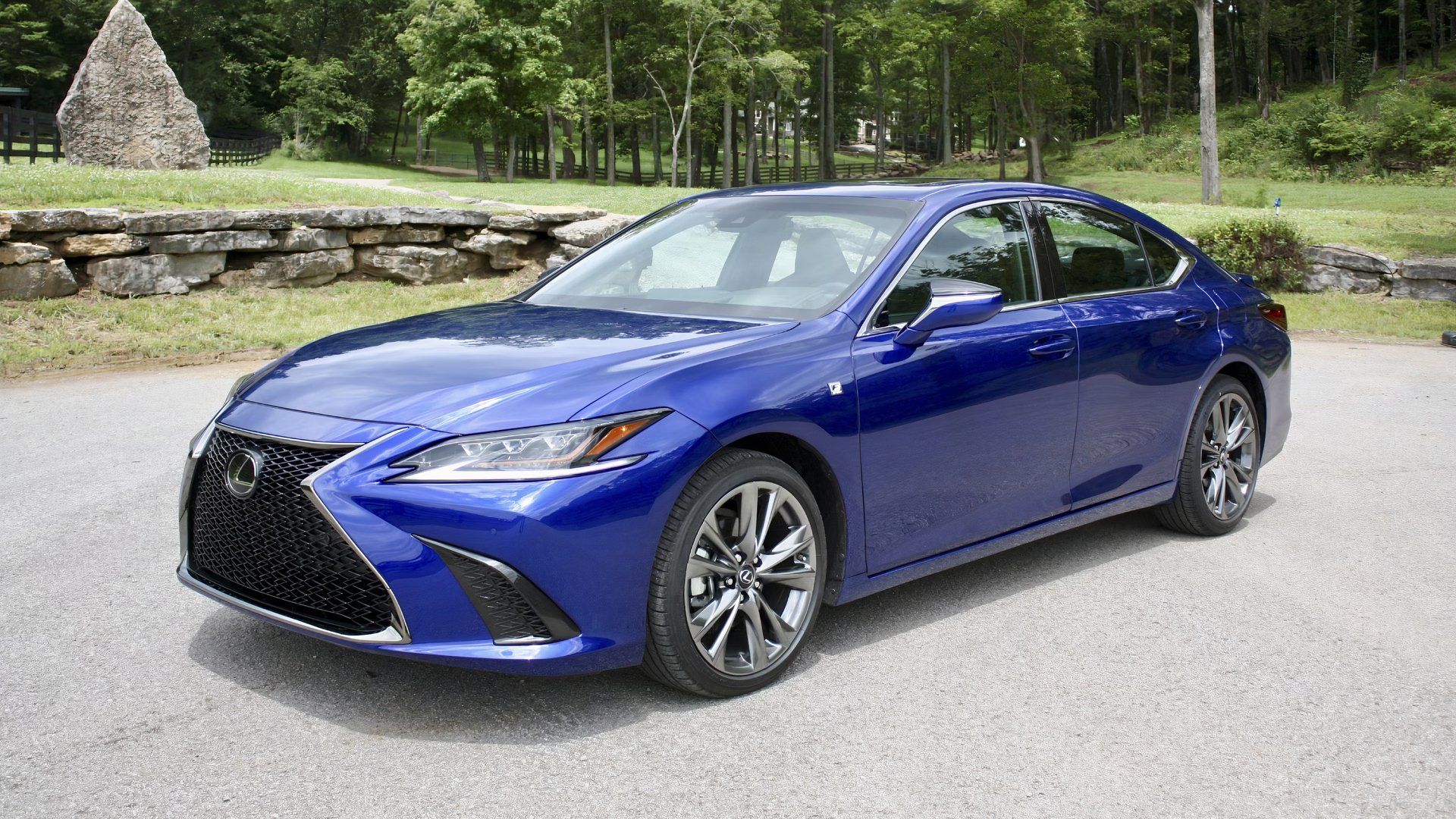2018 The 2019 Lexus ES Interior Is Excellent