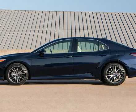 A left hand-side view of a 2023 Toyota Camry