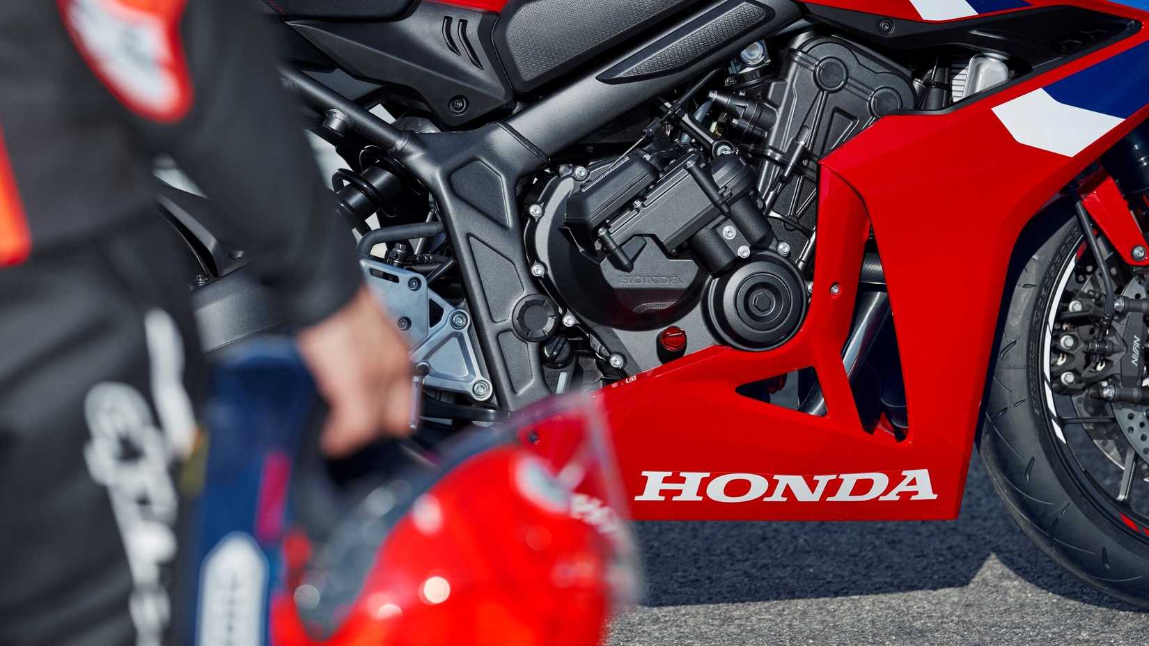 2024 Honda CBR650R Engine