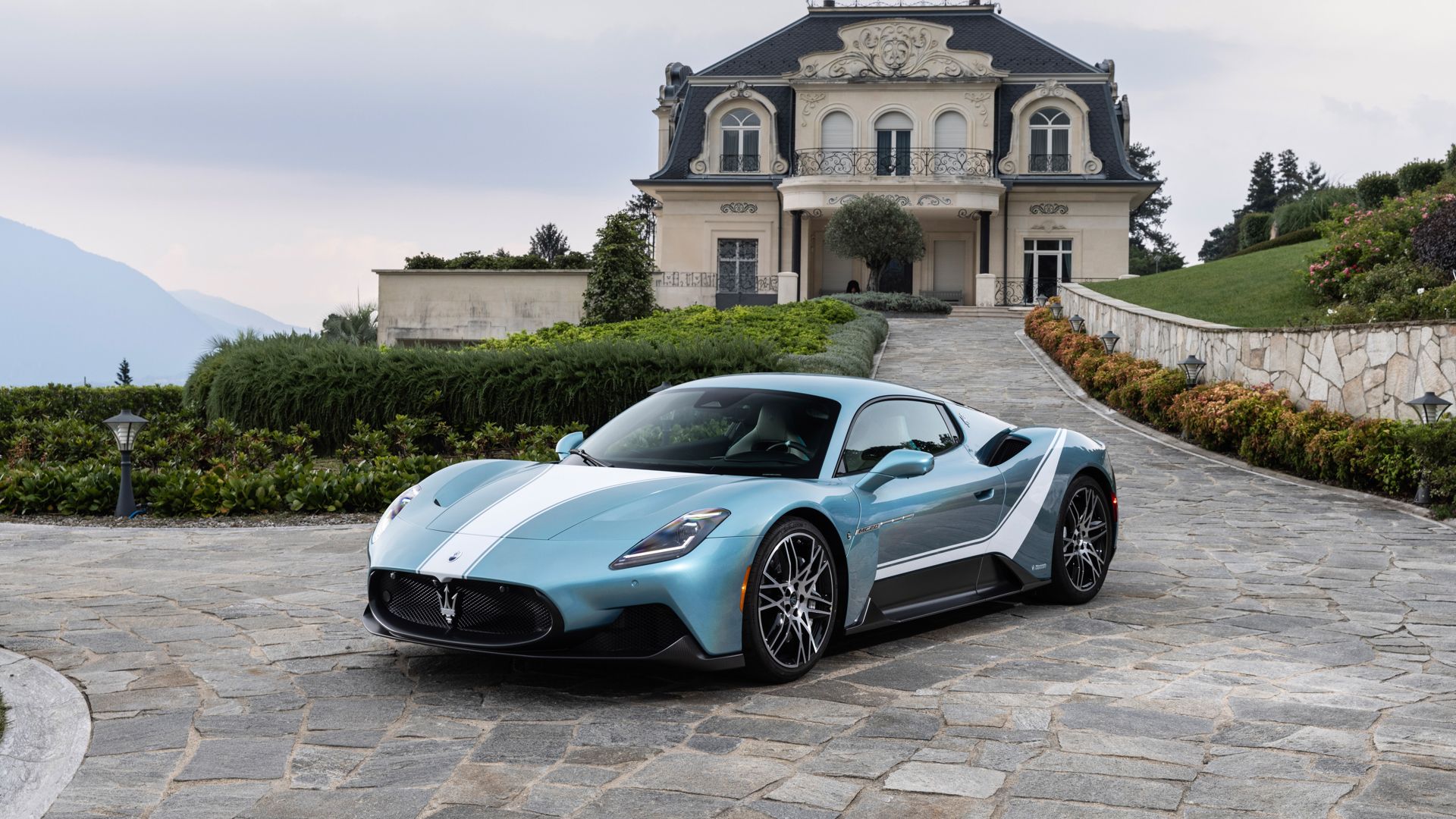 Maserati Reveals MC20 Iris and Its Last V-8 Quattroporte Ever For