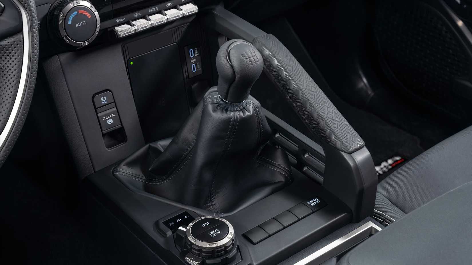 2024_Toyota_Tacoma_TRD_Sport_Studio_009-1