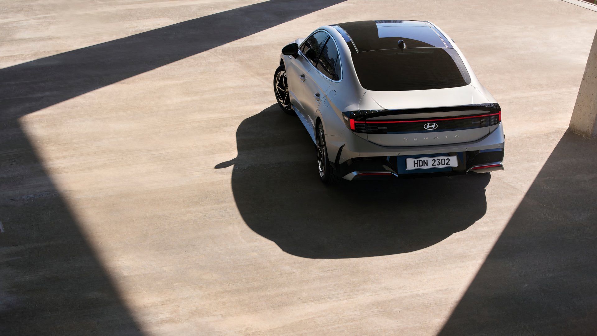 2025 Hyundai Sonata rear far view