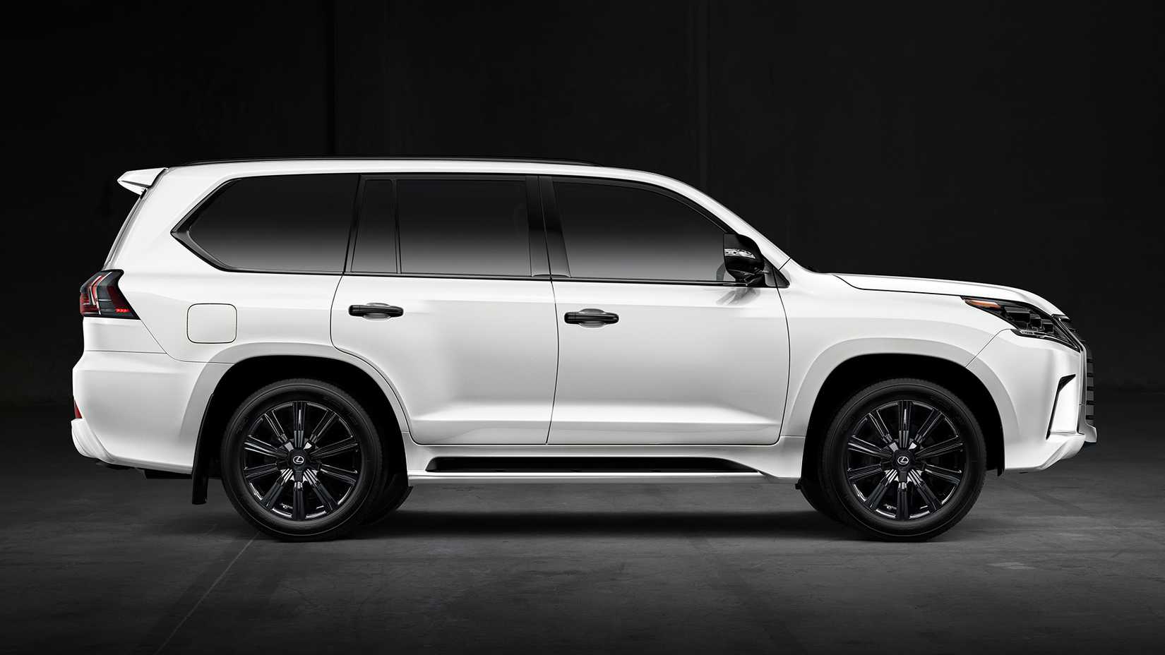 A studio shot of the right hand-side of a 2021 Lexus LX 570