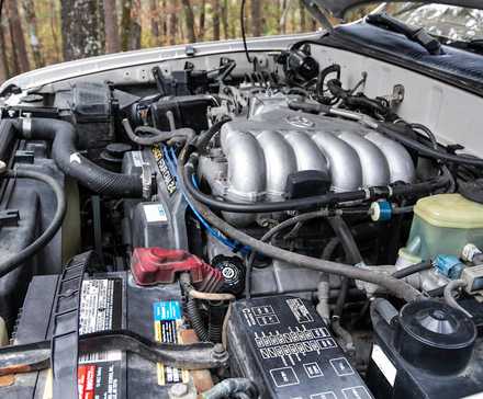 Compartimento do motor Toyota 4Runner 1996