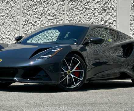 2024 Lotus Emira Primeira Edição 3/4 frente