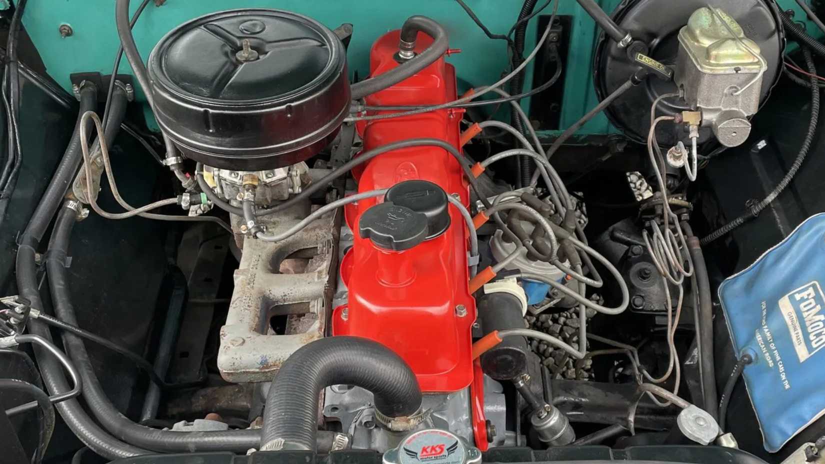 Compartimento do motor Ford F-100 1966