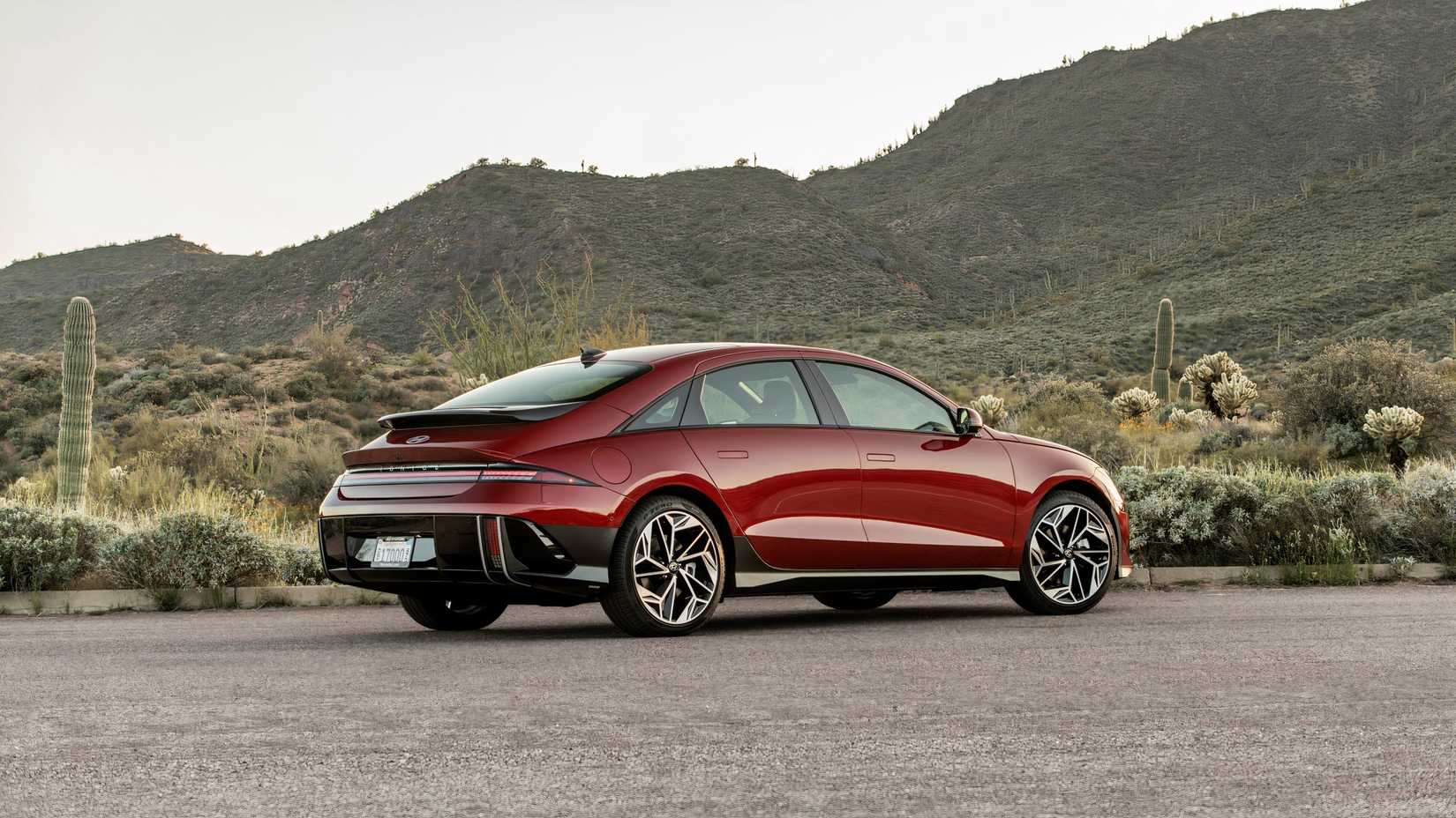 2024 Hyundai Ioniq 6 Limited Rear Side