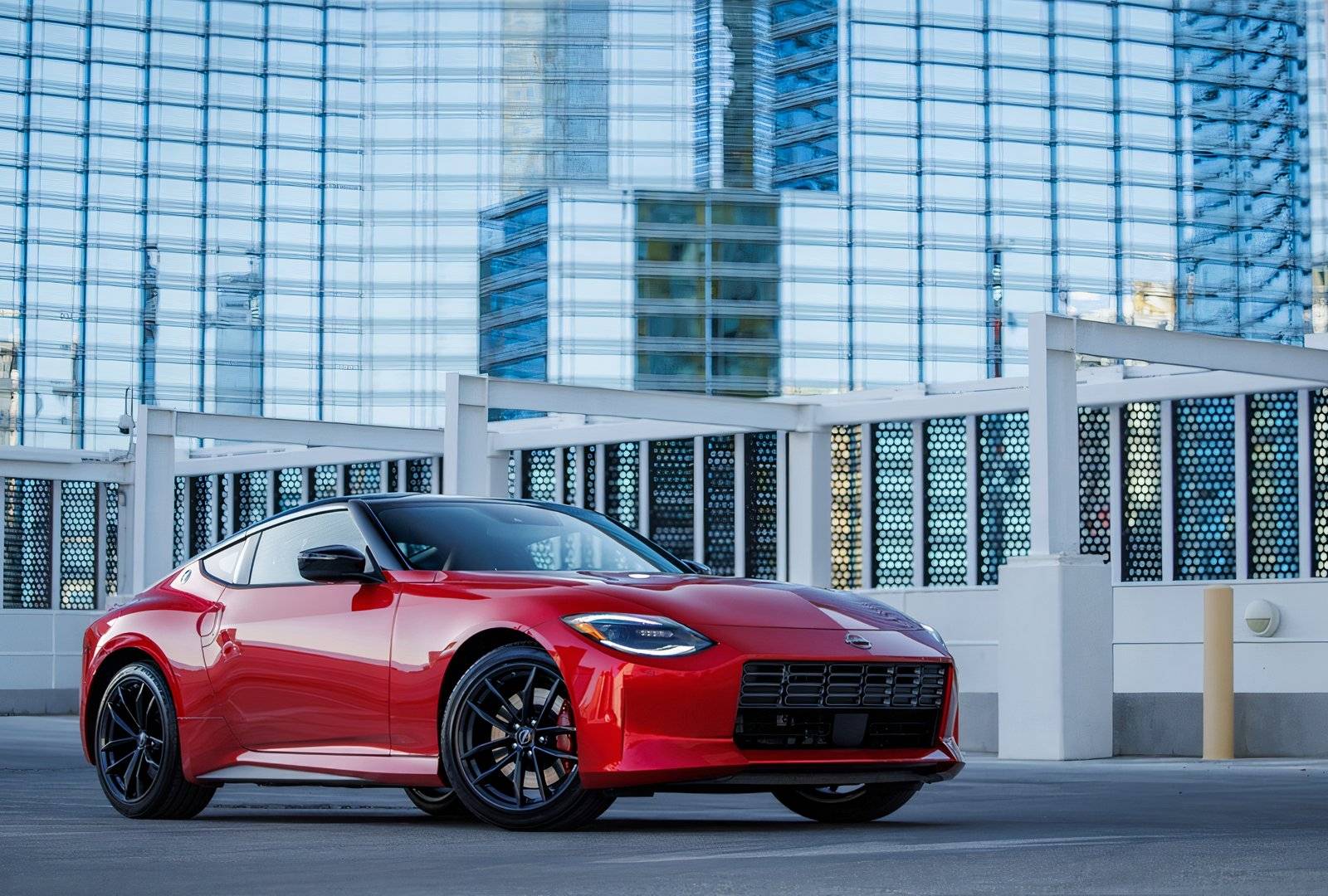 2024-nissan-z_lv-6.jpeg?w=1600