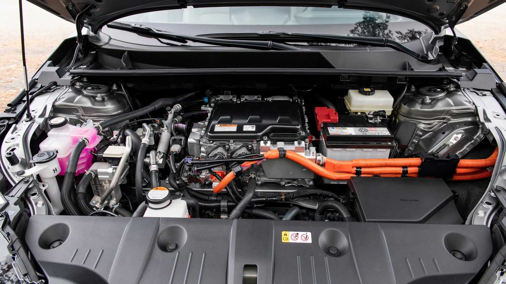 2024_bZ4X_Limited_AWD_HeavyMetal_009