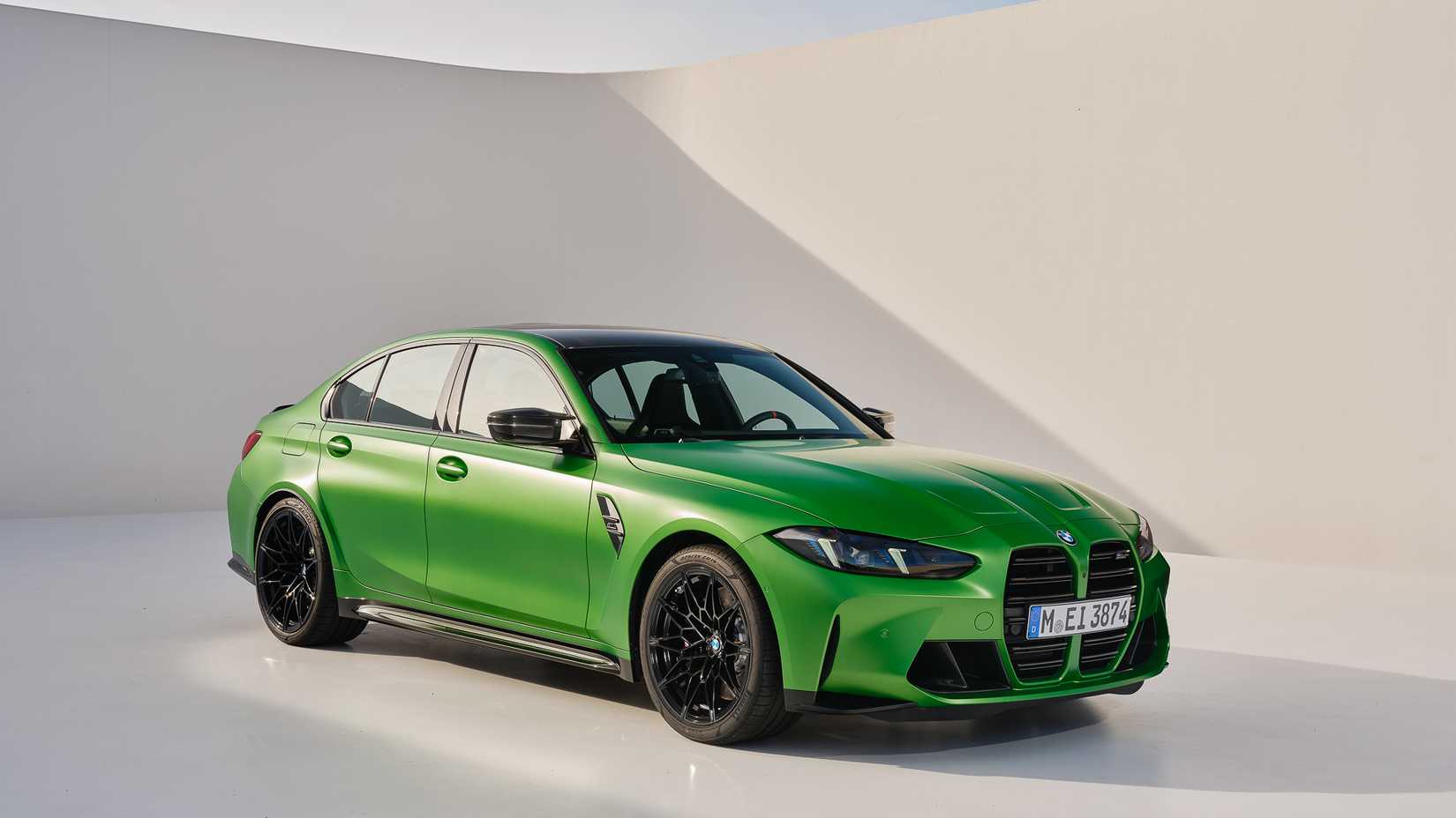 2025 BMW M3-05-1