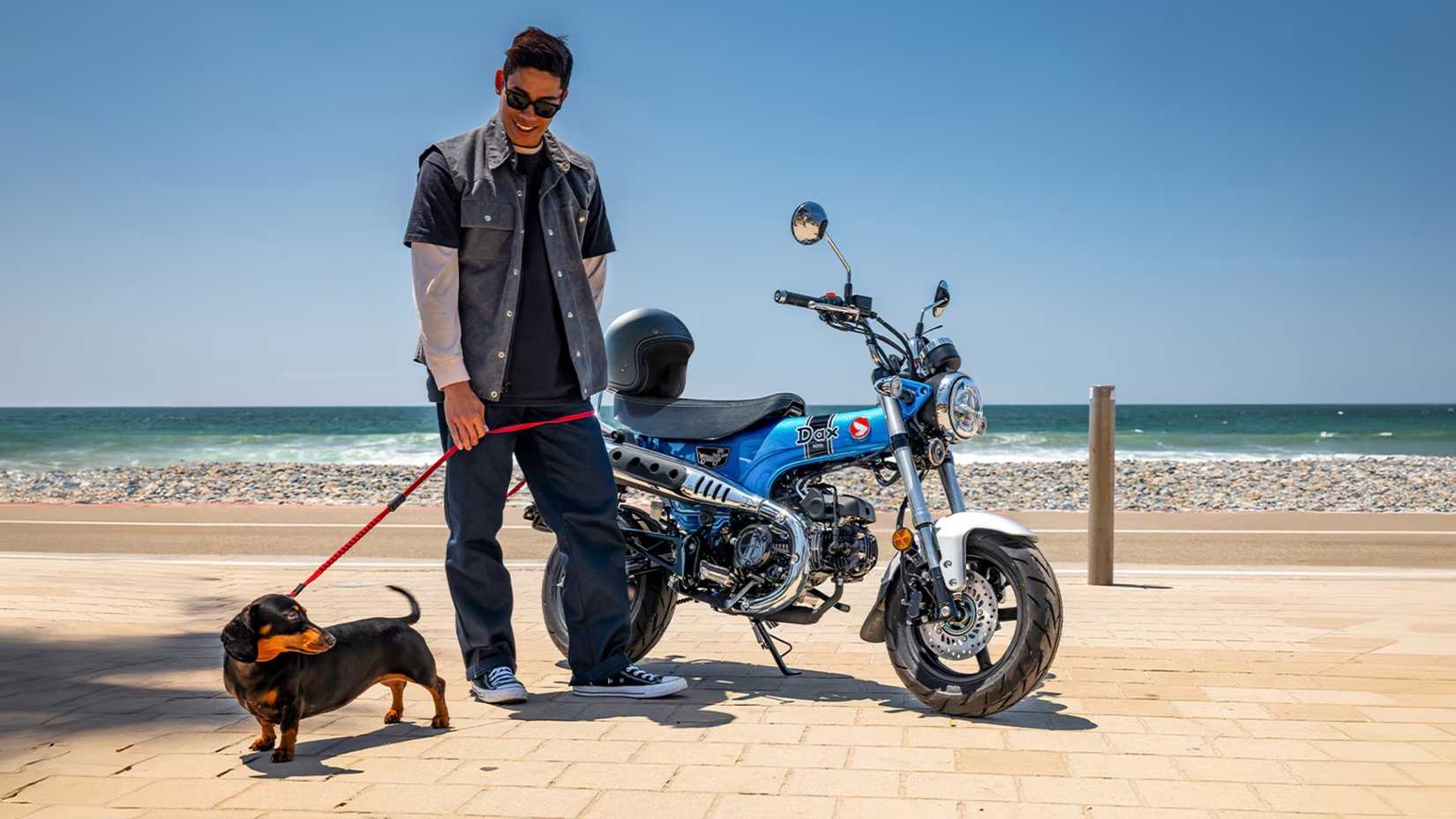 2025 Honda Dax cor azul perfil frontal