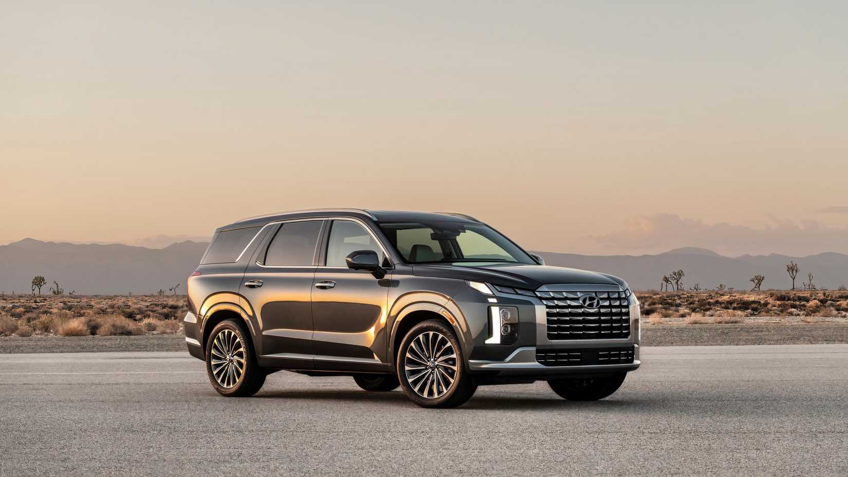 2025 Hyundai Palisade front 