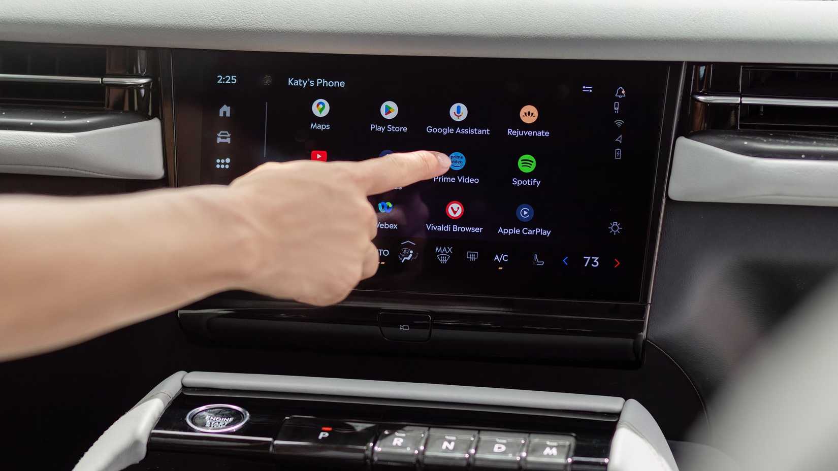 2025 Lincoln Navigator touchscreen