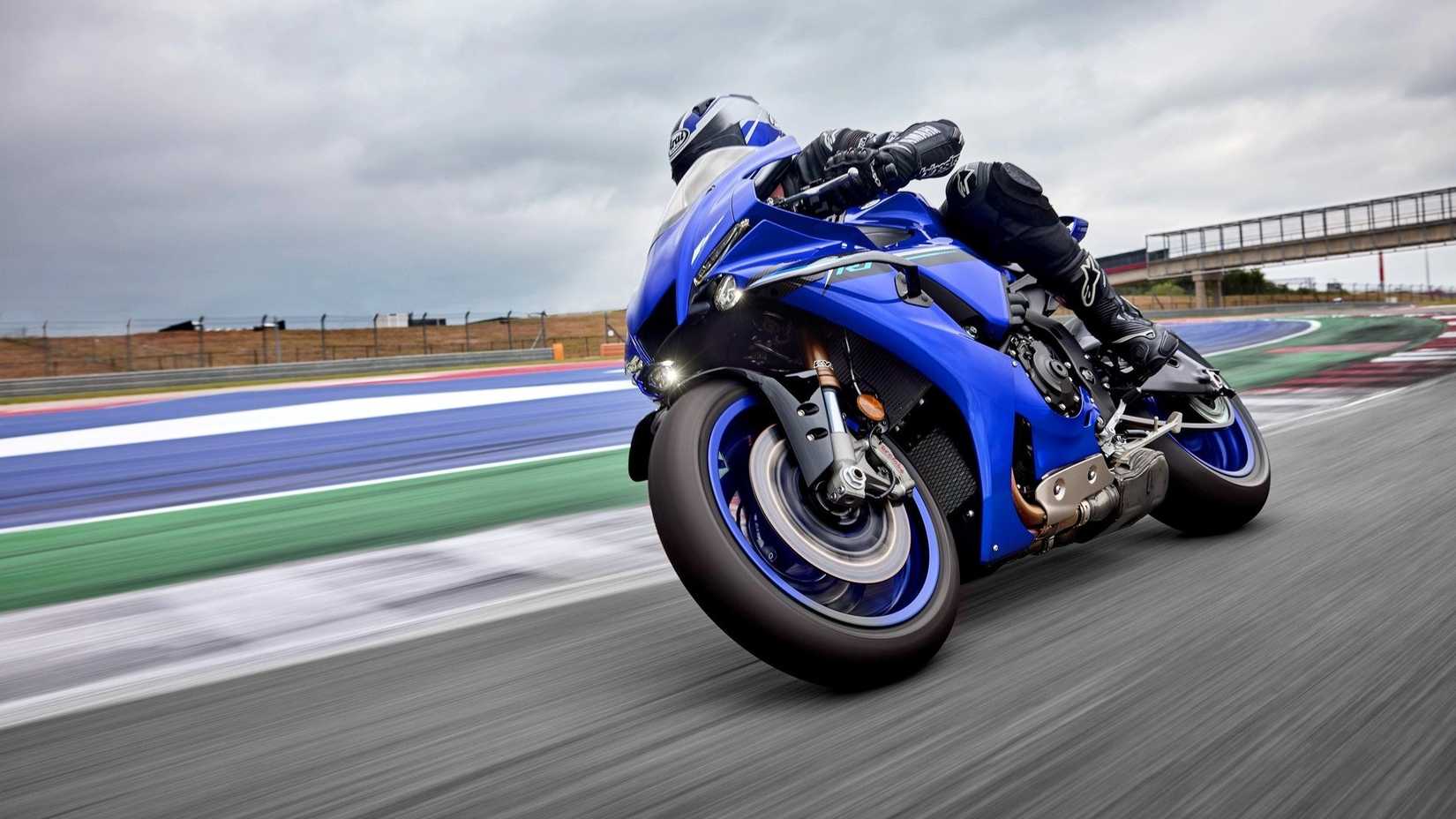 2025 Yamaha YZF-R1 Inclinação