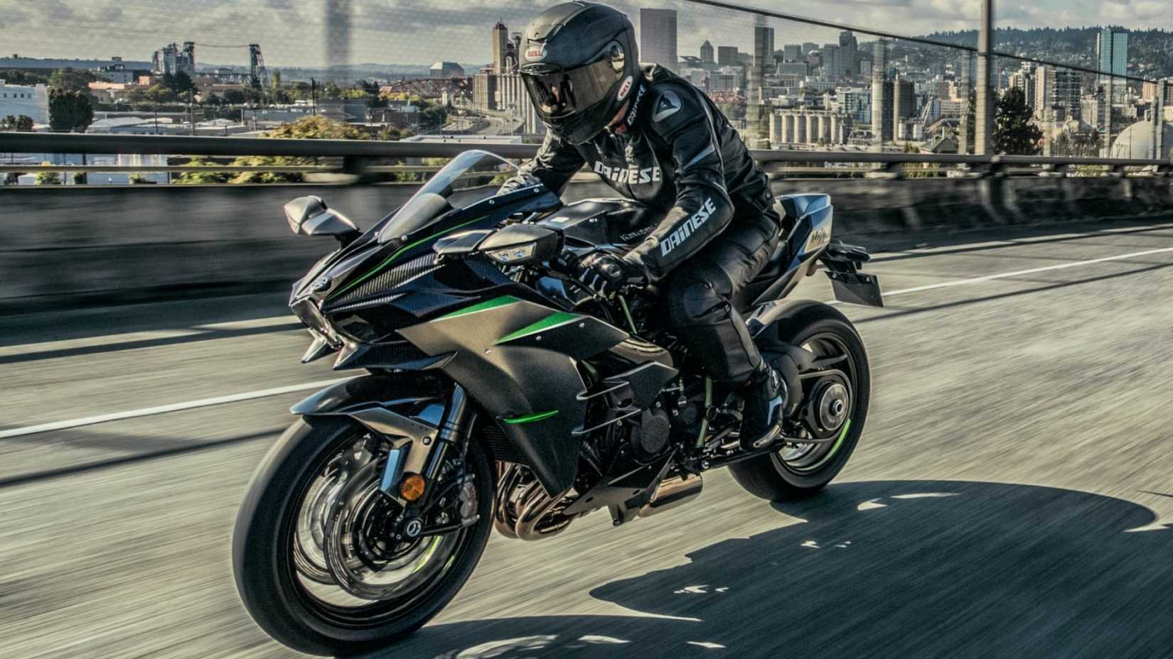 10 Most Powerful Sports Bikes With Over 200 Horsepower 10-most-powerful-sports-bikes-with-over-200-horsepower