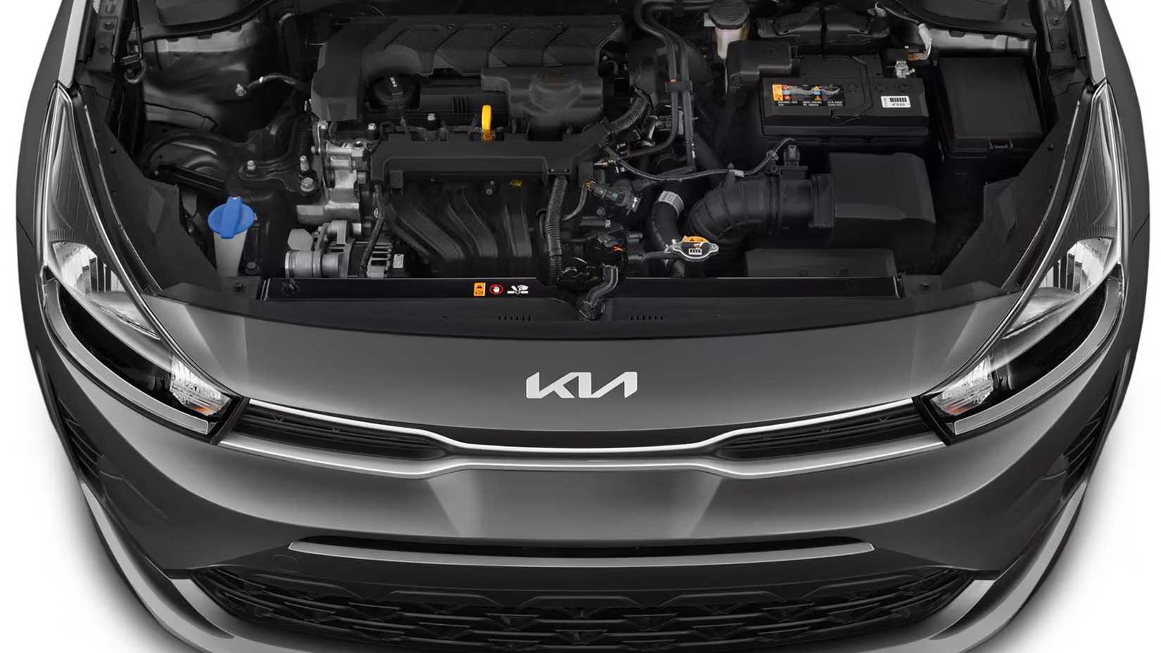 Uma foto do motor de um Kia Rio 2023