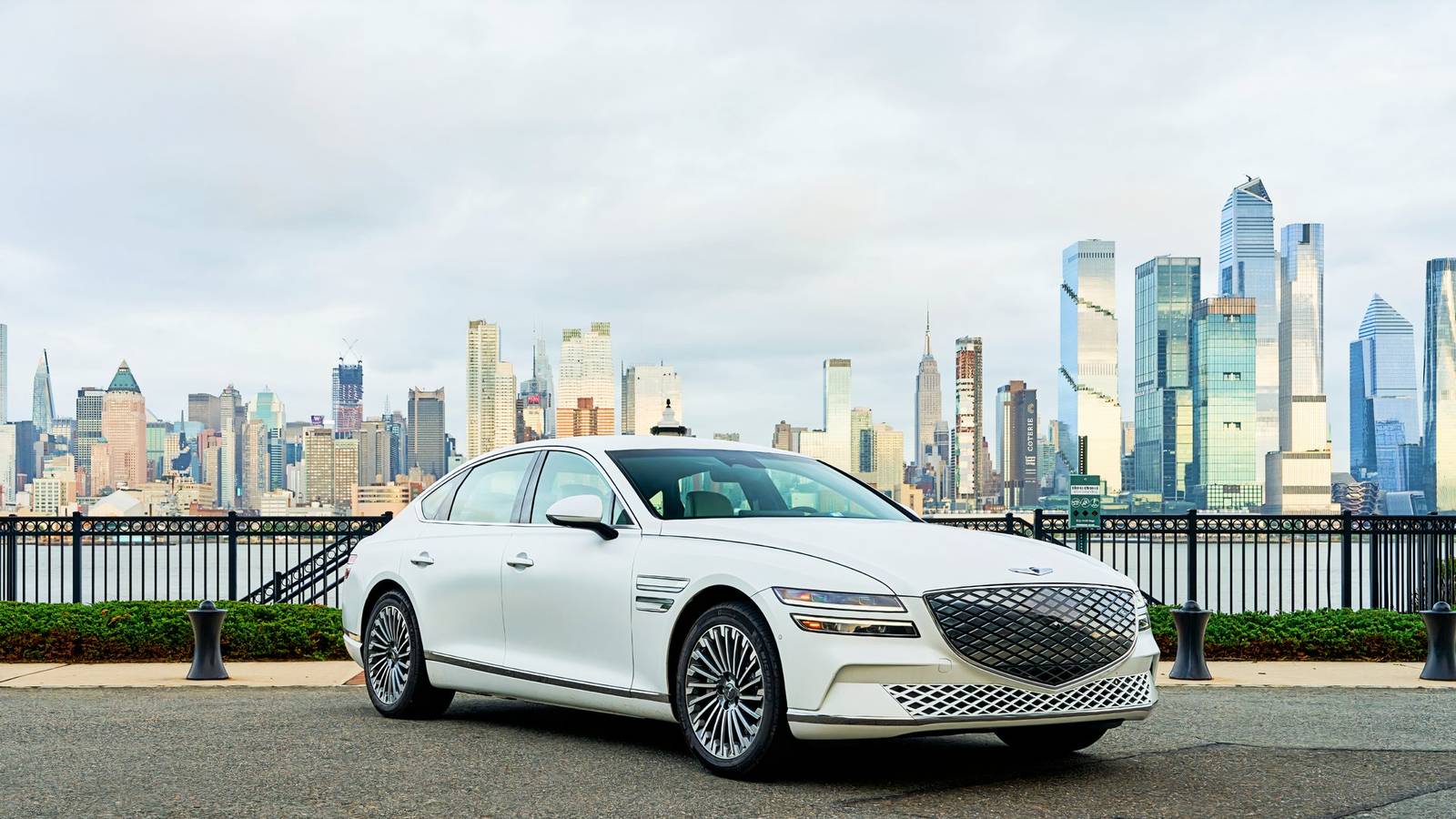 Genesis And Hyundai Aren't The Same - Here's What Makes Them Different