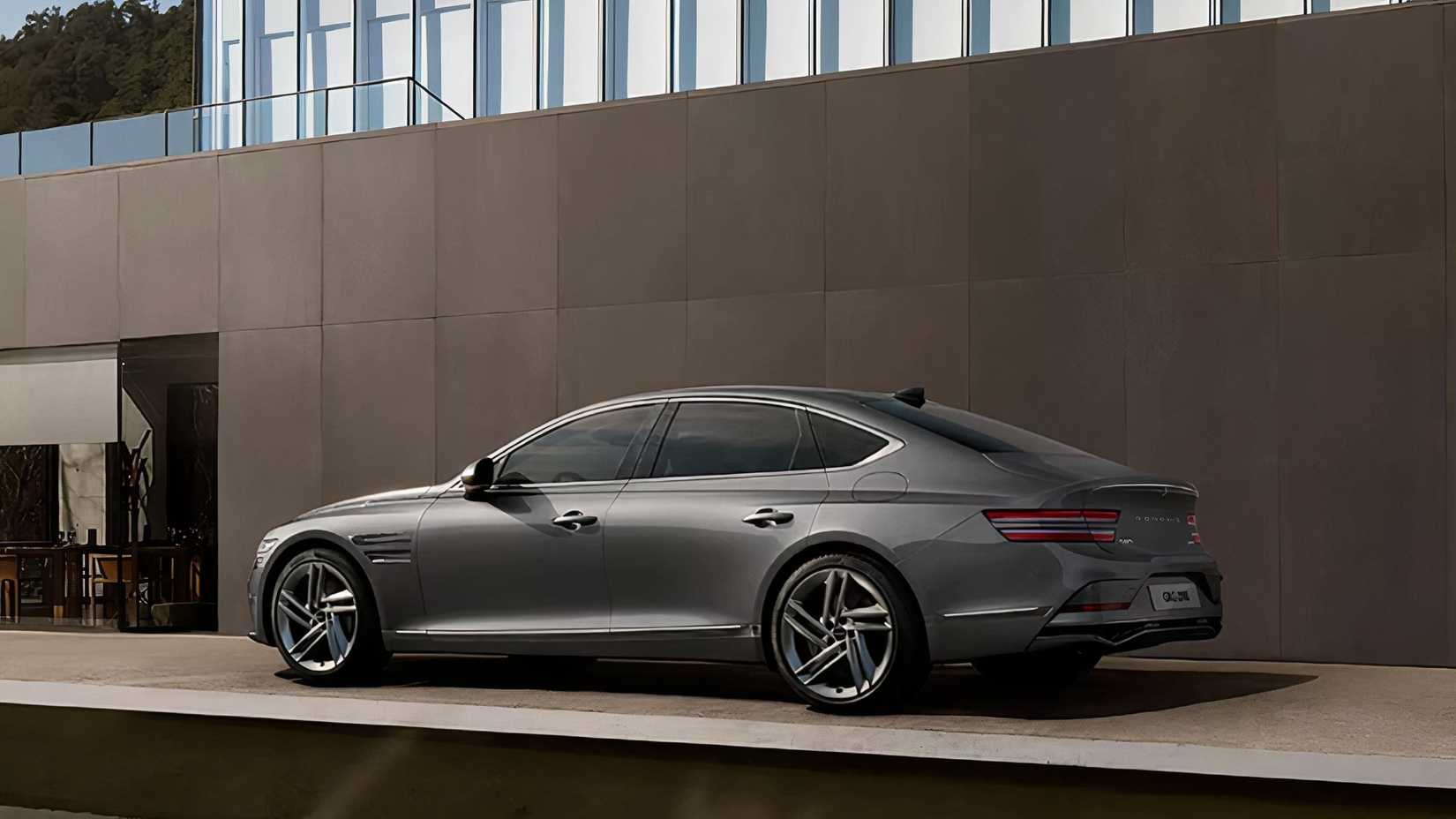 2024 Genesis G80 