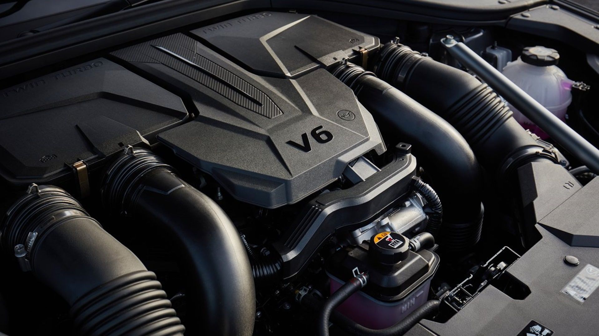 Here’s Why The V-6 Engine Refuses To Die In A World Of Downsizing