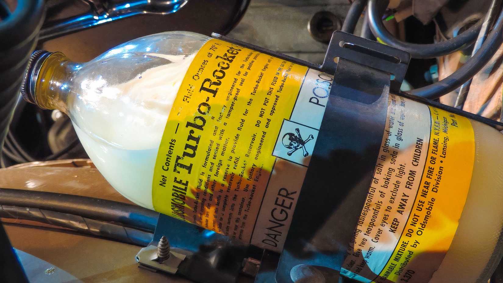 Garrafa Turbo Rocket Fluid do Oldsmobile Jetfire 1963