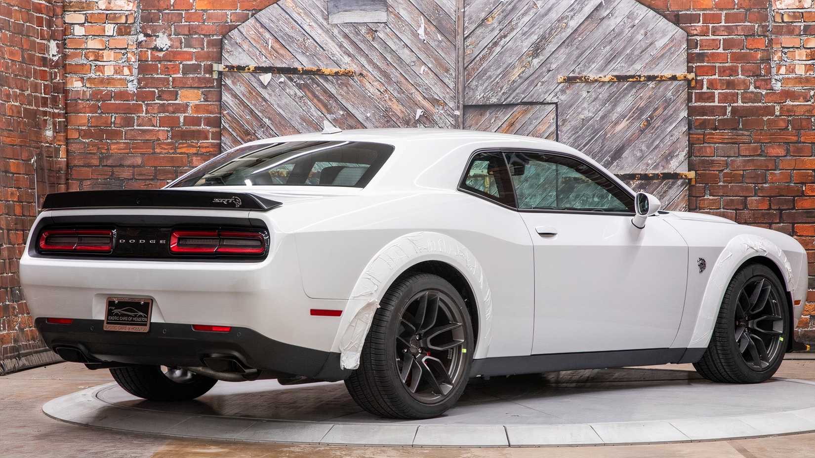 3/4 rear view of 2023 Dodge Challenger SRT Hellcat