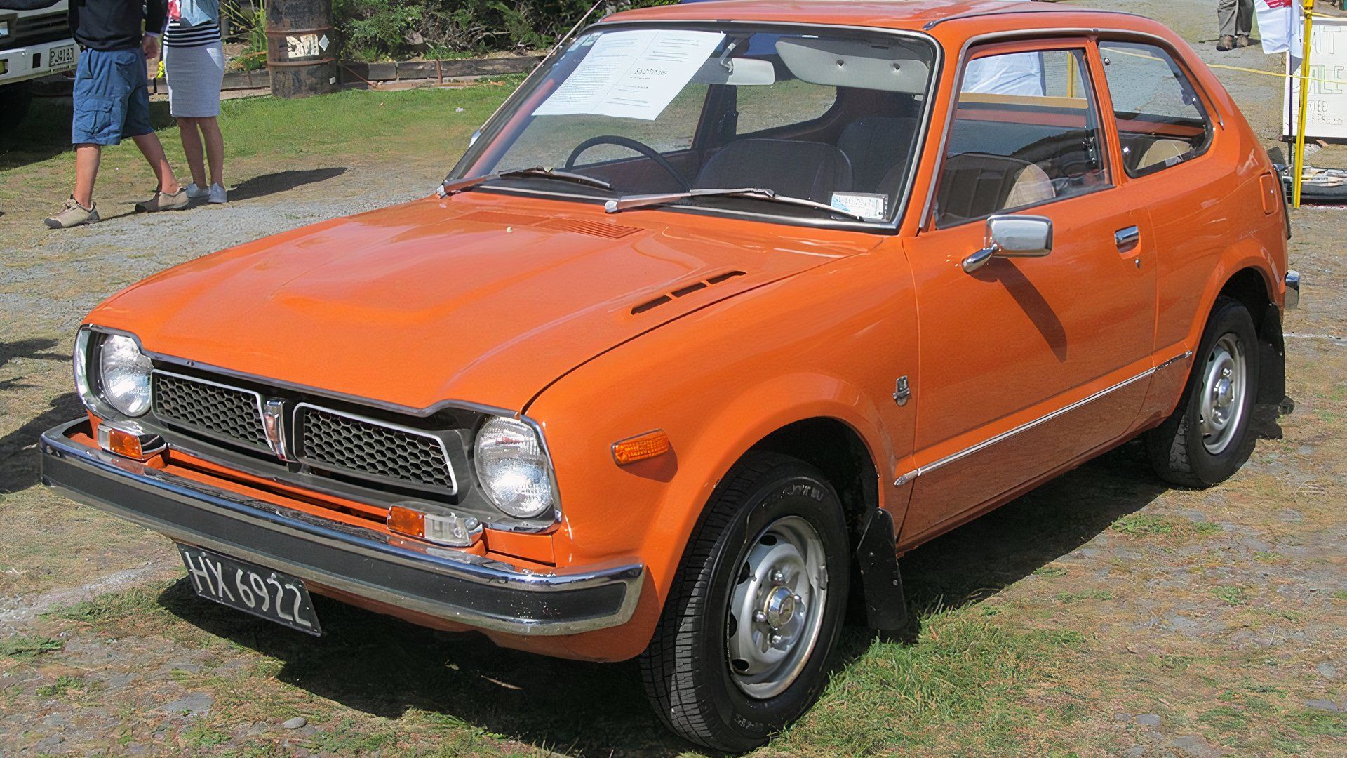 10 Iconic Cars From The 60s And 70s That Still Inspire Automotive ...