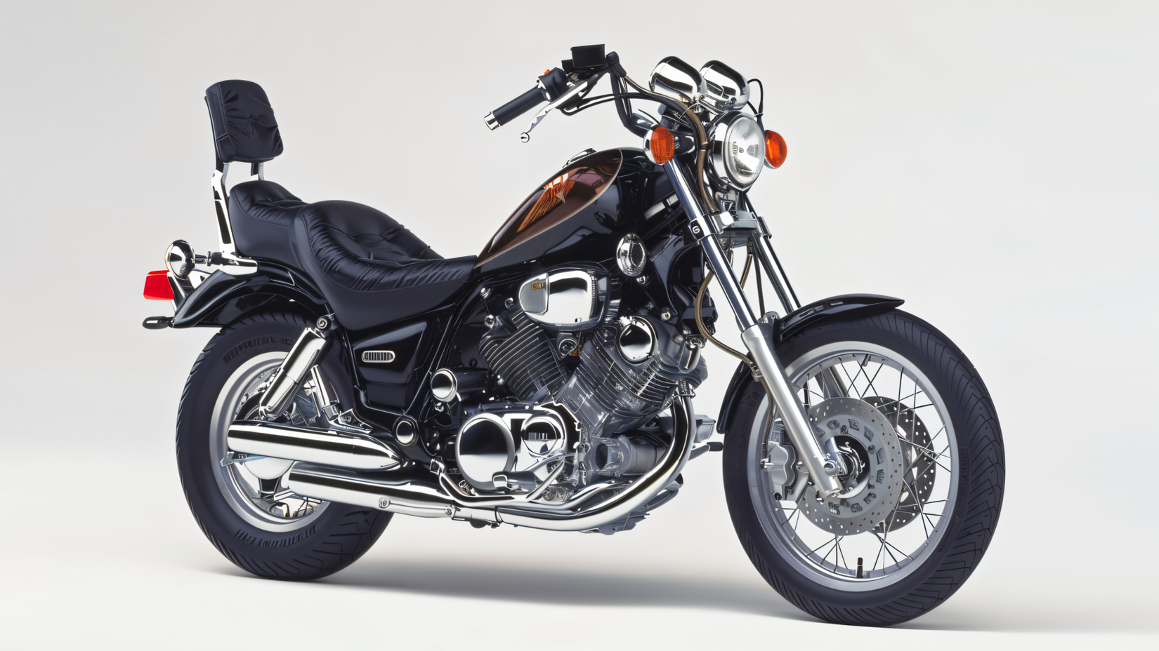 Yamaha XV1100 Virago front third quarter view
