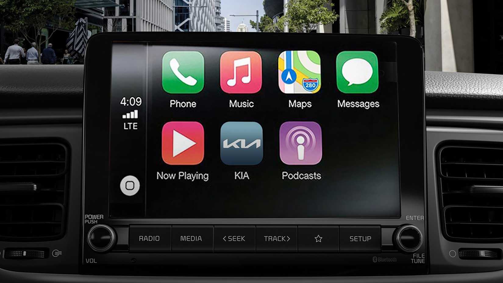 The infotainment system of a 2023 Kia Rio