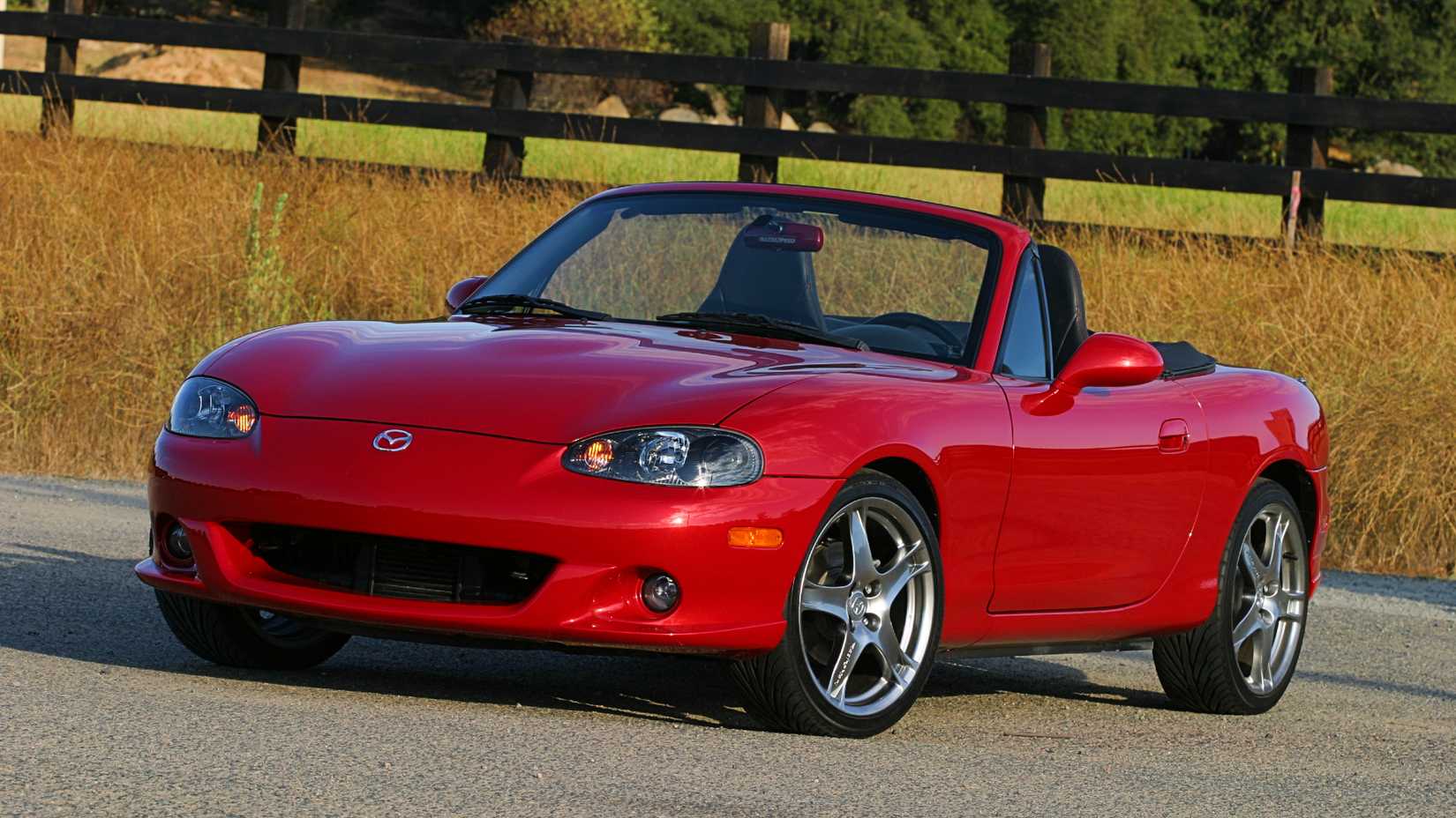 Mazdaspeed MX-5 Miata conversível vermelho 2005