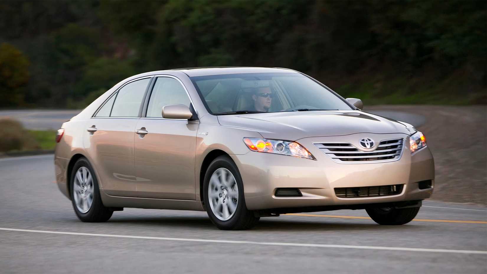 10-impressive-used-hybrids-that-you-can-find-for-less-than-10-000