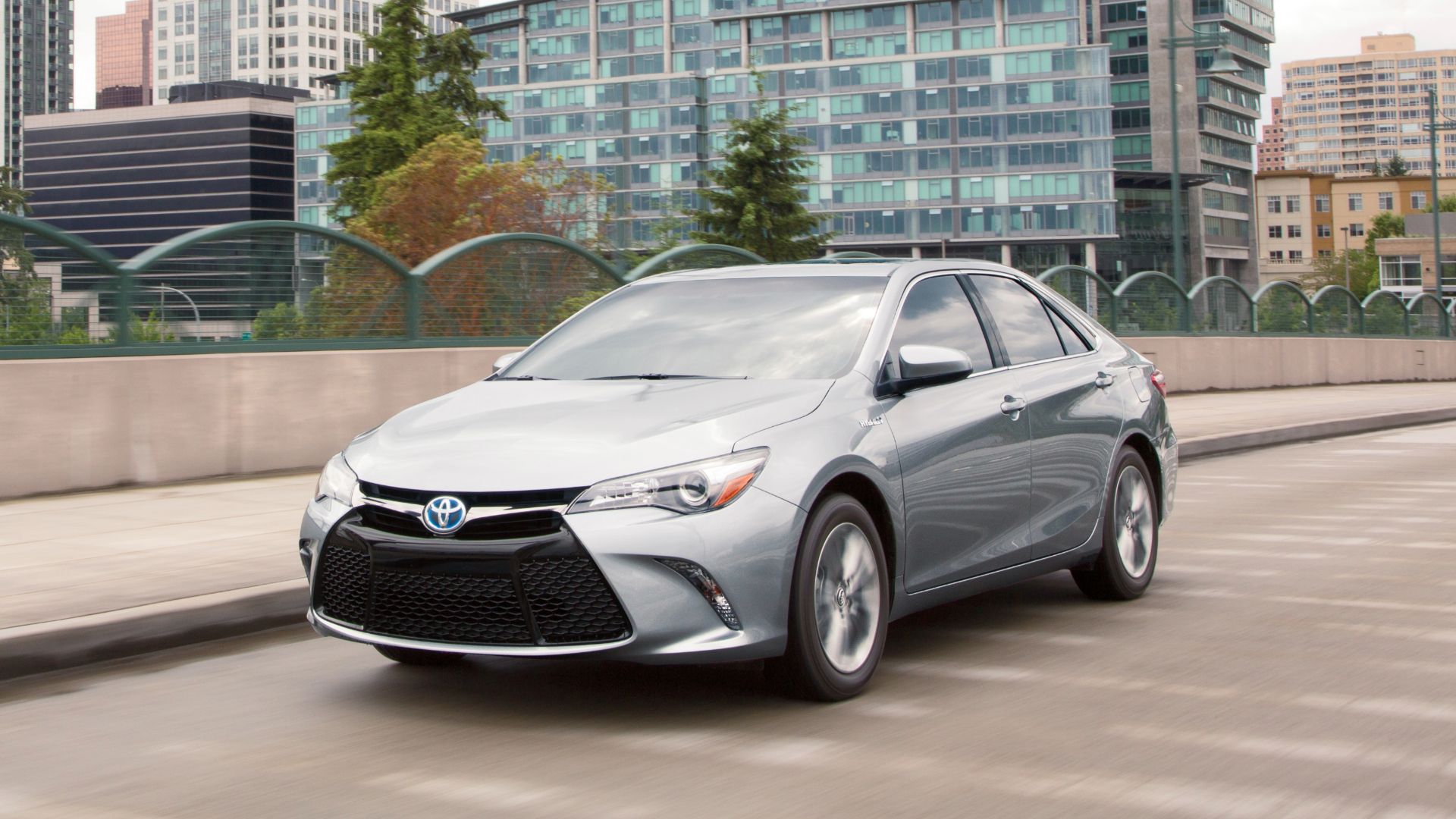 Best year for toyota camry hybrid discount