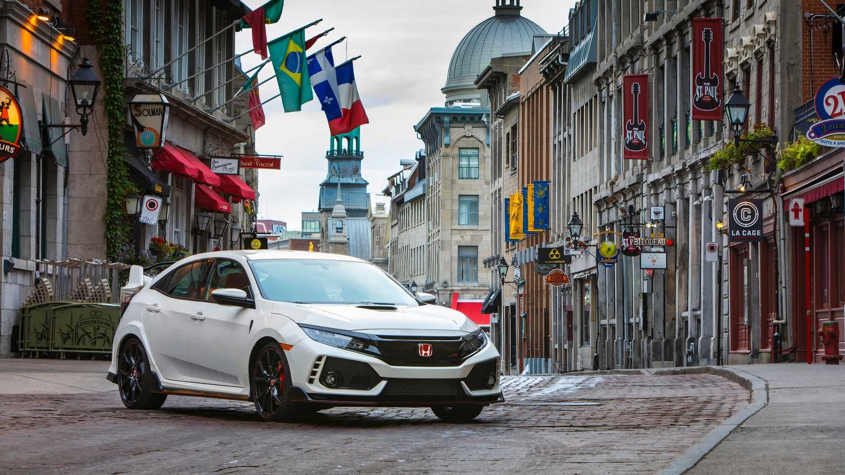 2019 Honda Civic Type R Front Three-Quarter