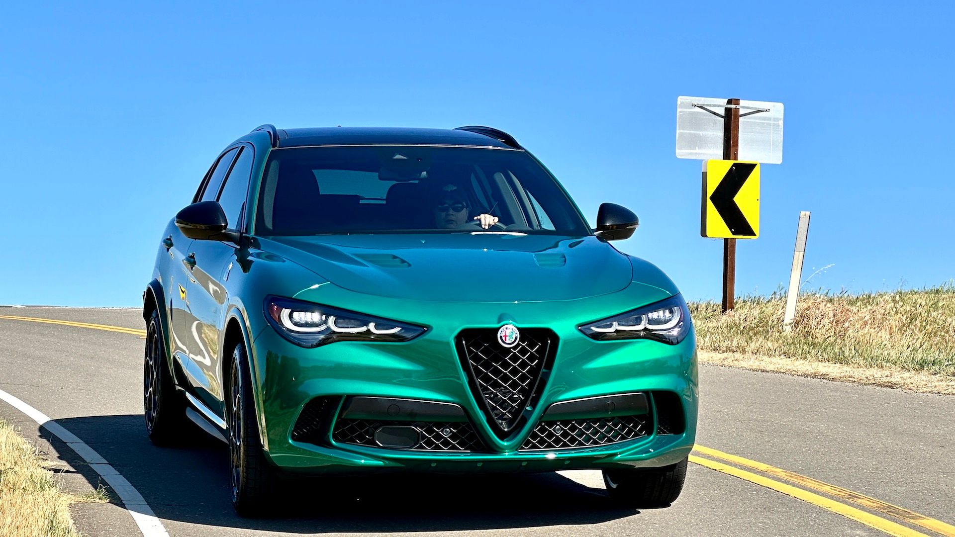 2024 Alfa Romeo Stelvio Exterior Front