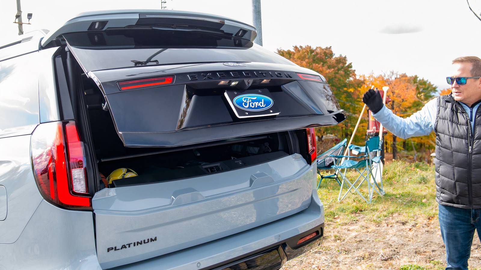 10 Fancy Tailgate Features You Won't Get With Other Big SUVs