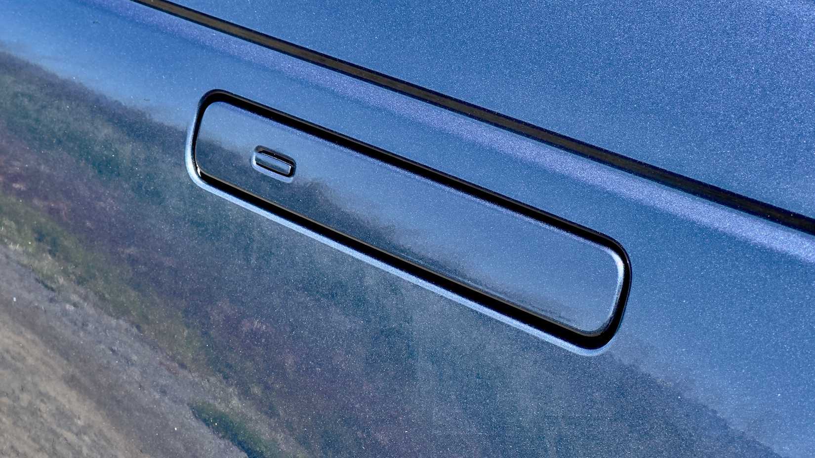 2024 Range Rover Velar Exterior Door Handle Retracted