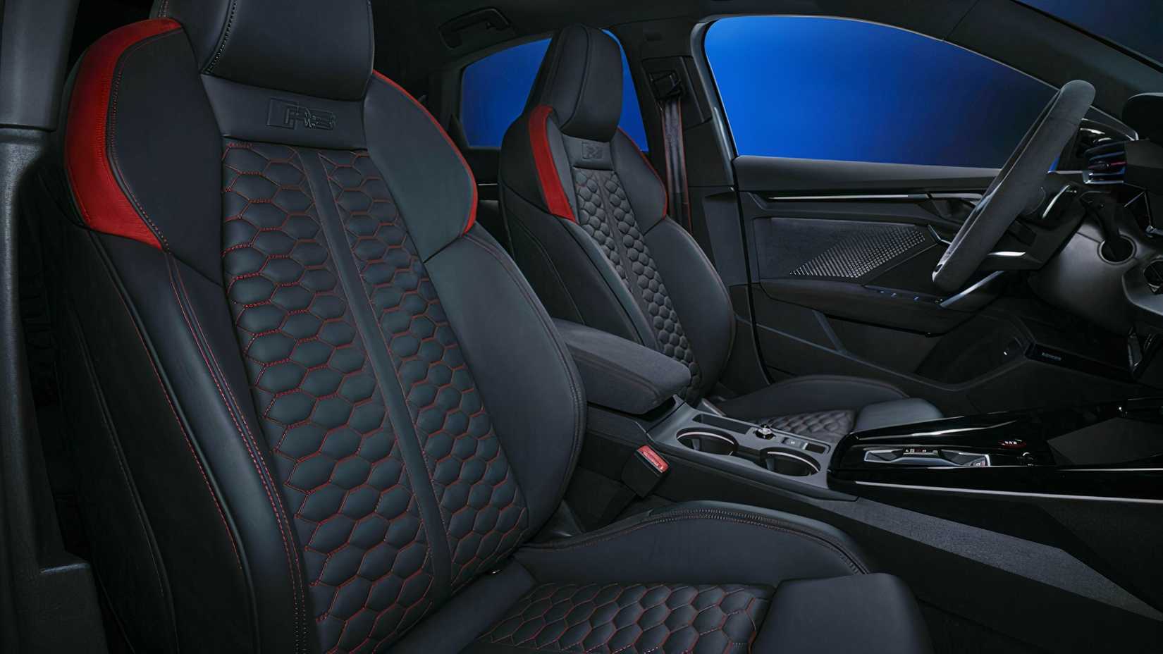 Interior view in the Audi RS3
