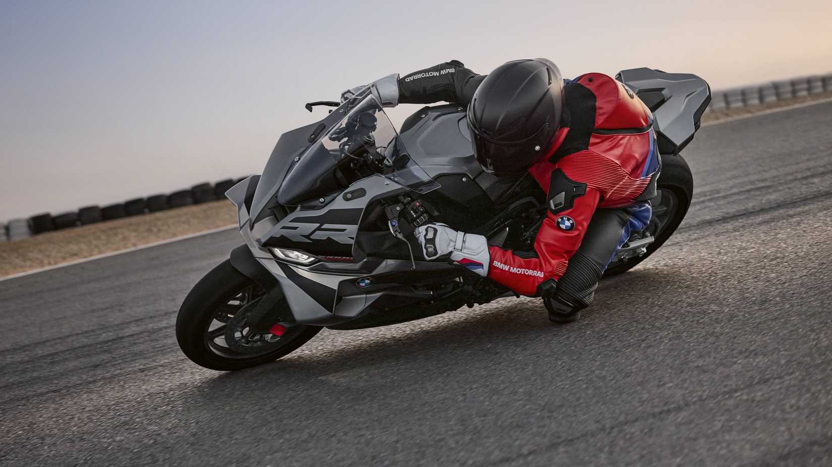 2025 BMW S 1000 RR curvas 2