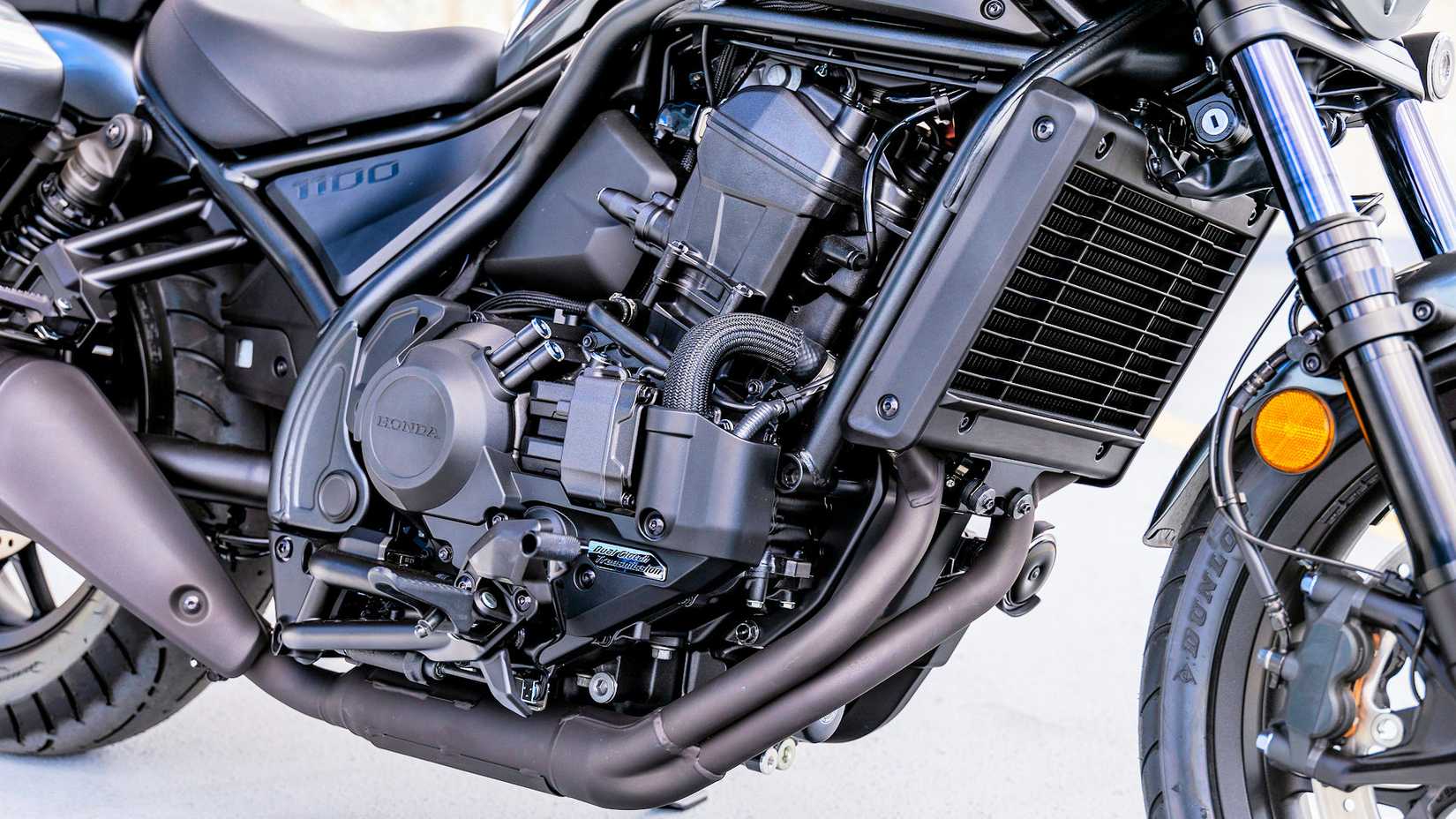 Close do motor Honda Rebel 1100