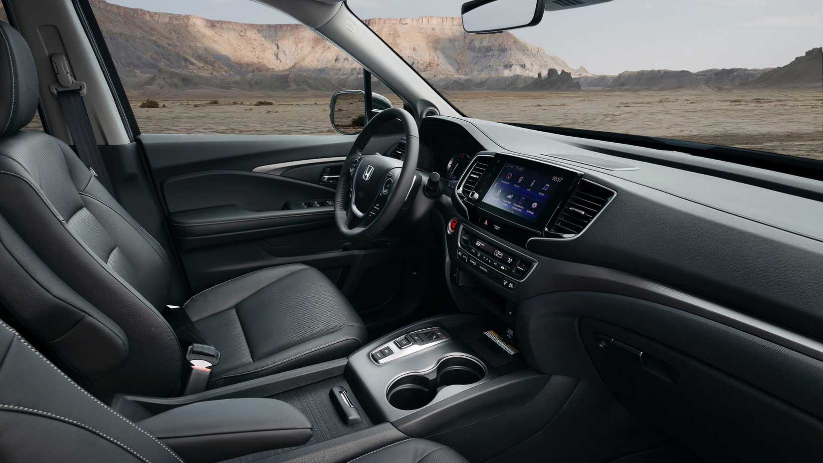 2025 Honda Ridgeline front seat