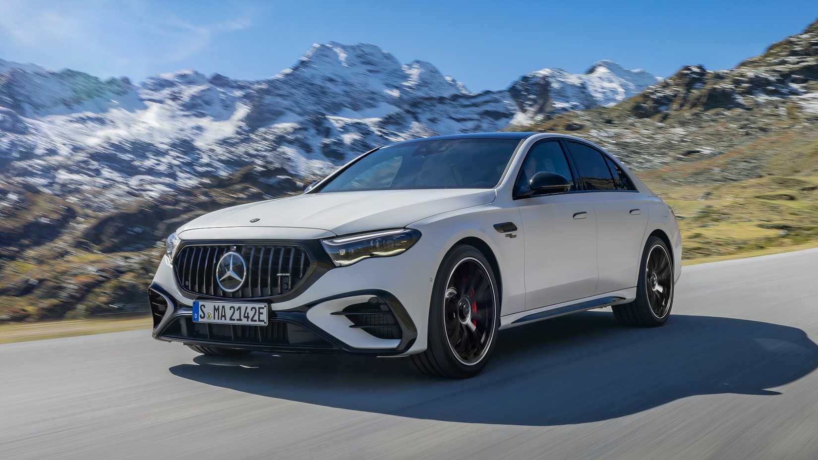 2025 Mercedes-AMG E 53 HYBRID TopSpeed (1)