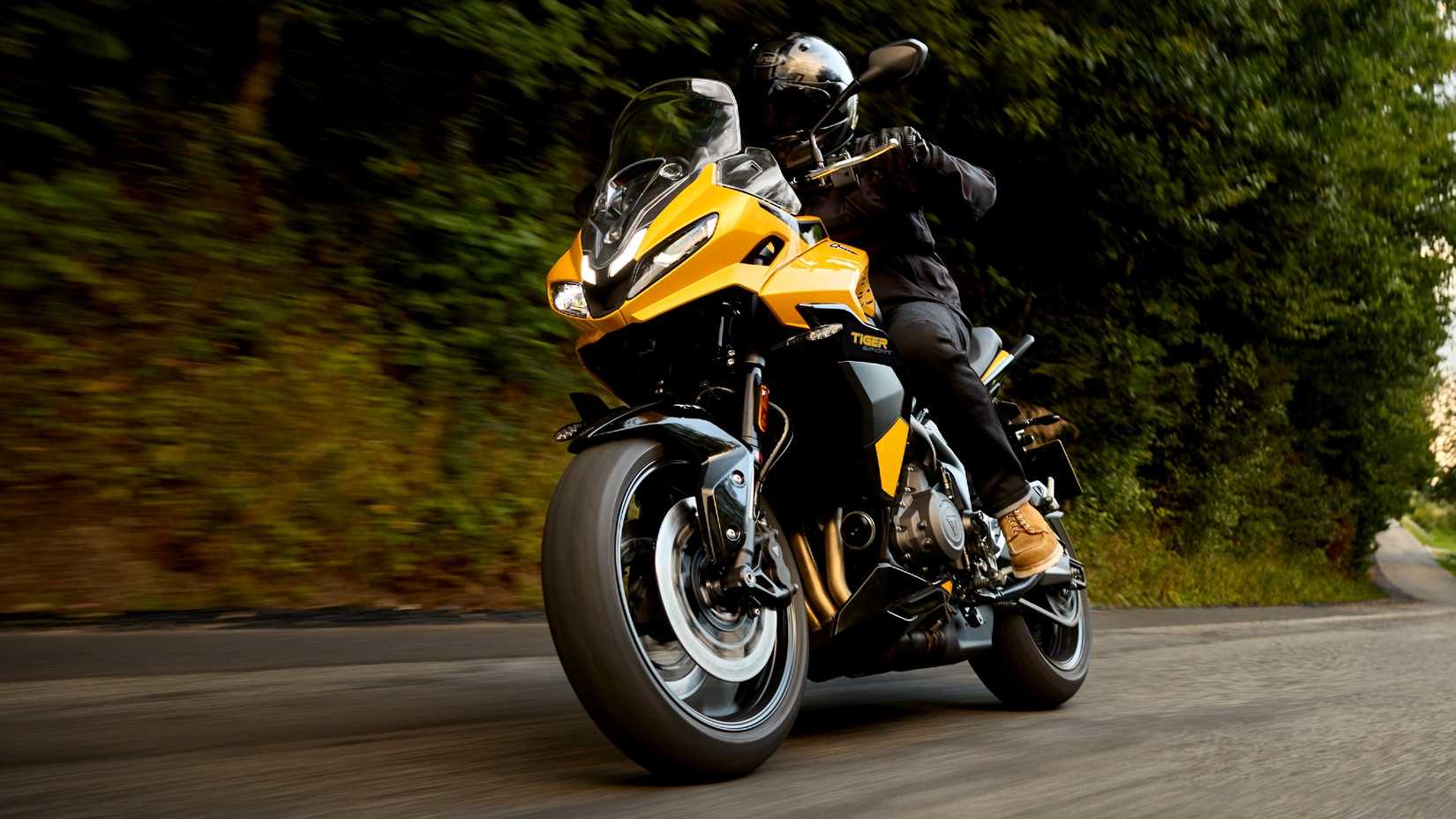 2025 Triumph Tiger Sport 800 Hero