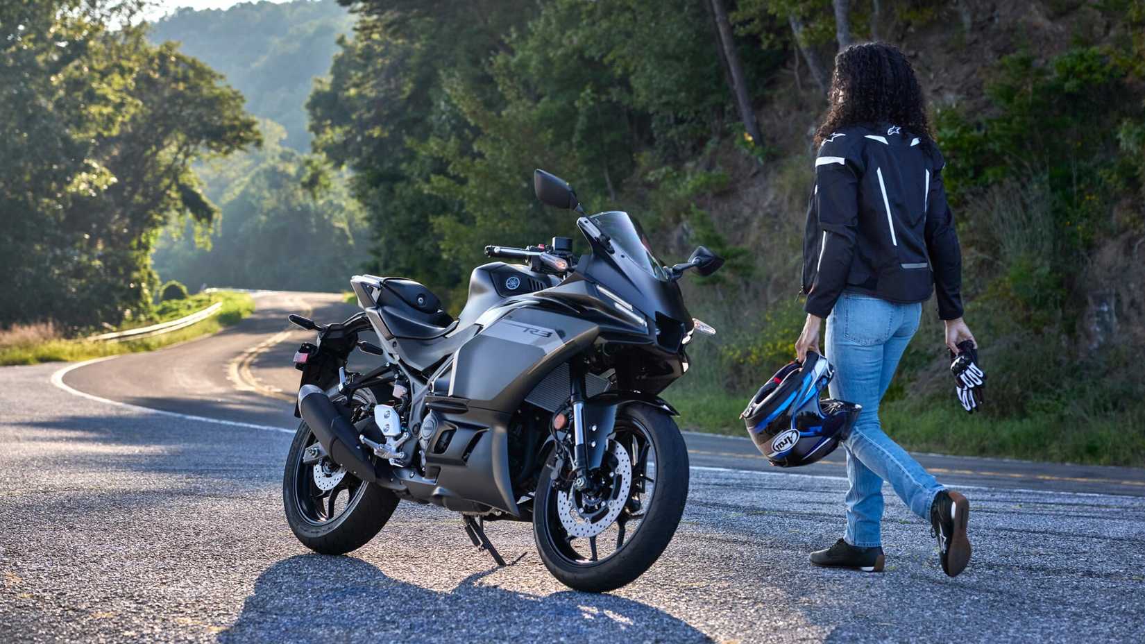 The Yamaha YZF-R3 Is The Budget Sport Bike That Can Do It All