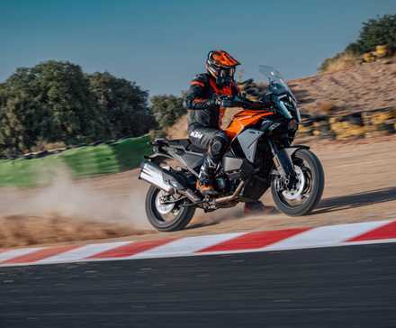 Deslizamento de força KTM 1390 Super Adventure S Evo