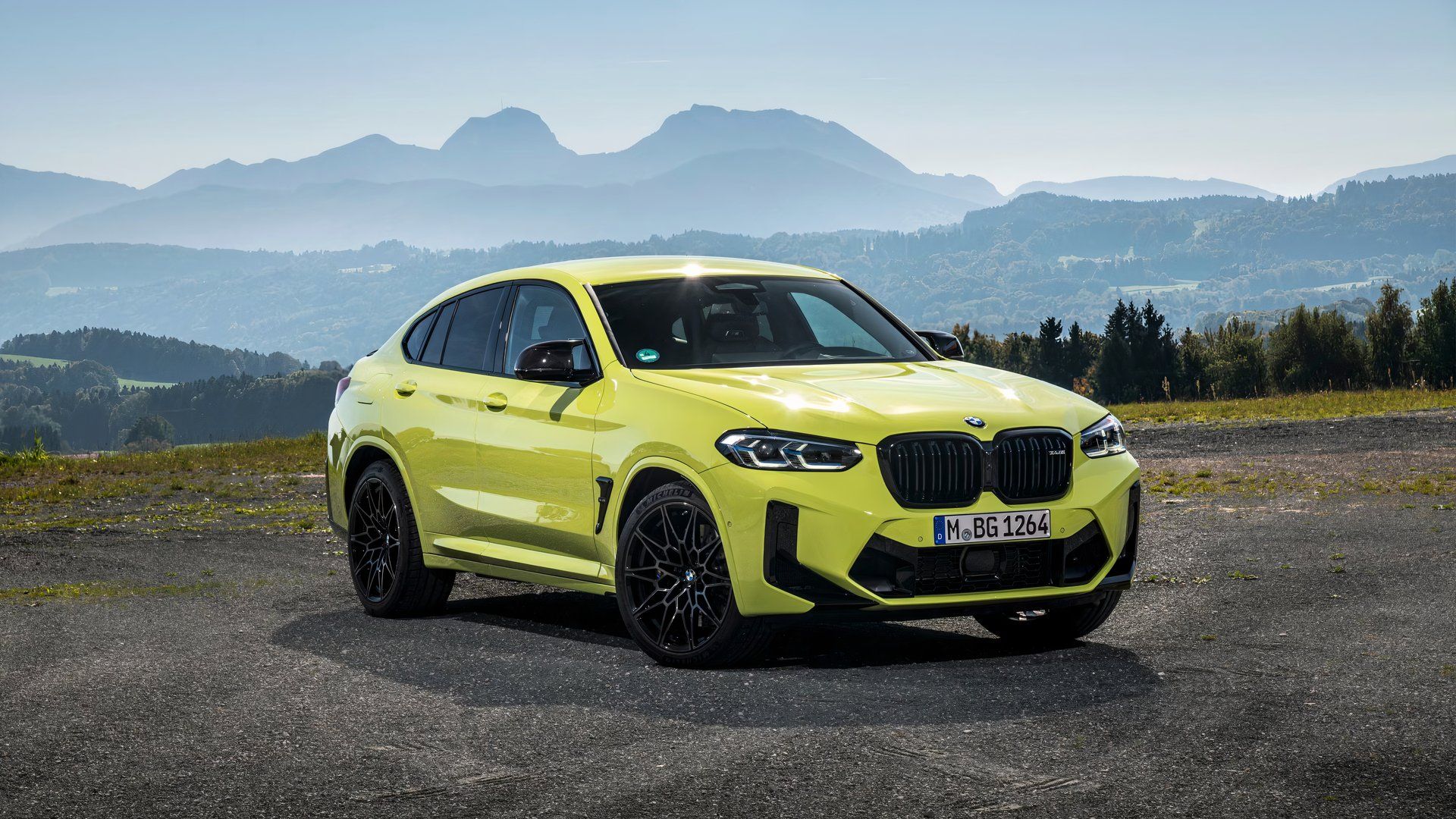 BMW X4 vs X5: 단종된 X4가 더 현명한 선택인 이유