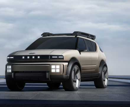 Visão frontal do conceito elétrico de célula de combustível de hidrogênio Hyundai INITIUM (FCEV)