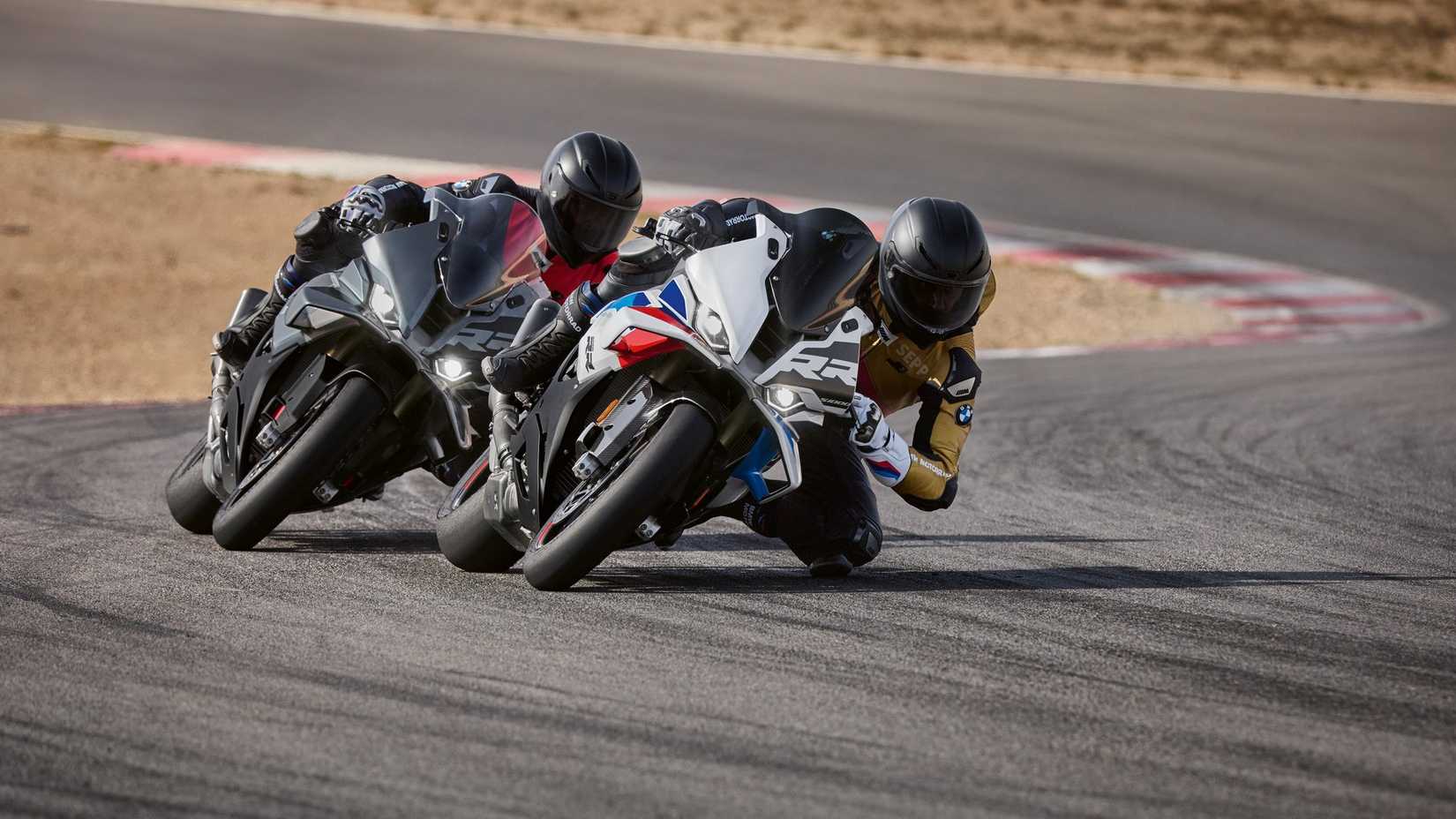 Ação da BMW S 1000 RR 2025