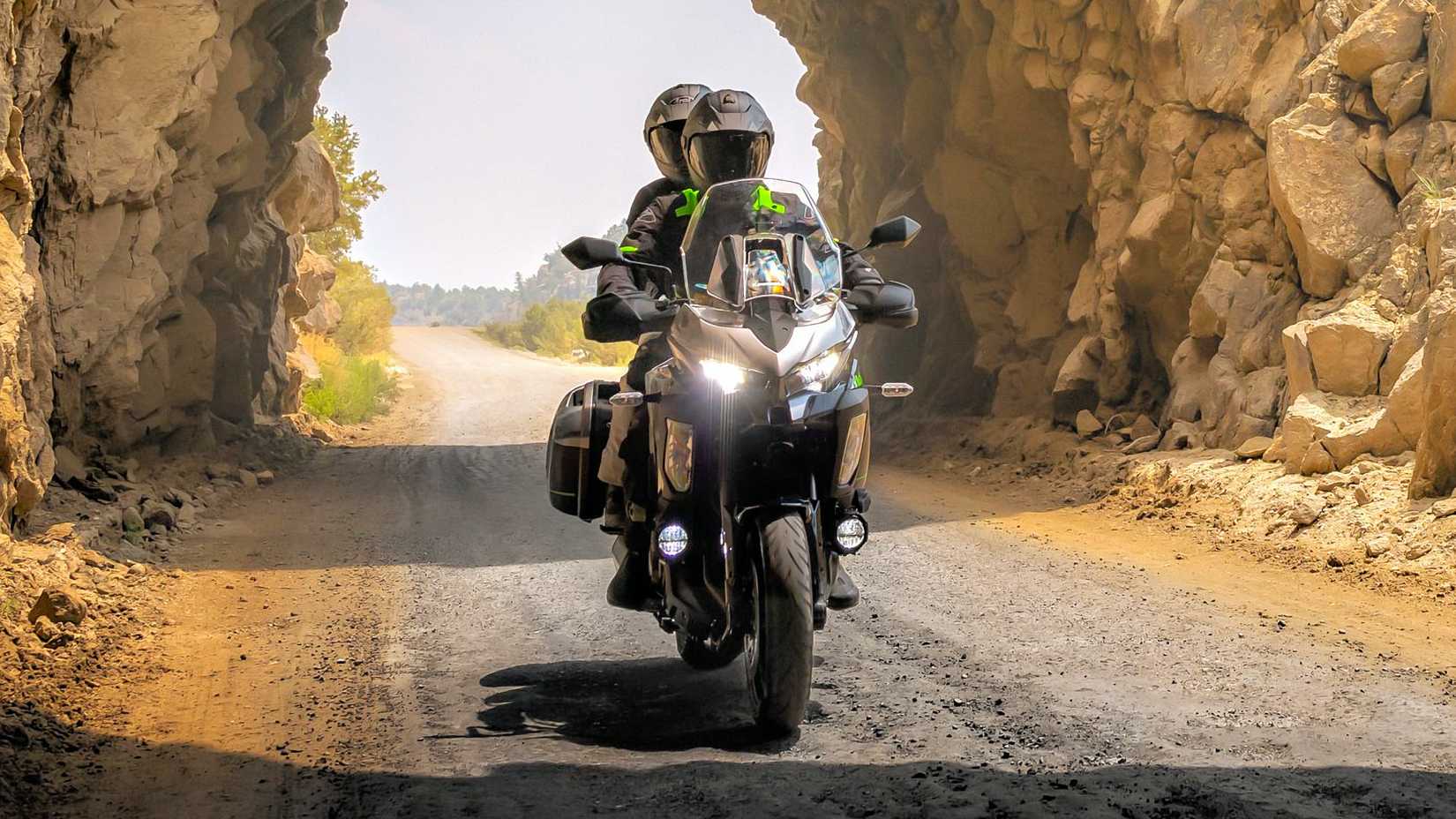 Rider and passenger on a 2025 Kawasaki Versys 1100 SE LT