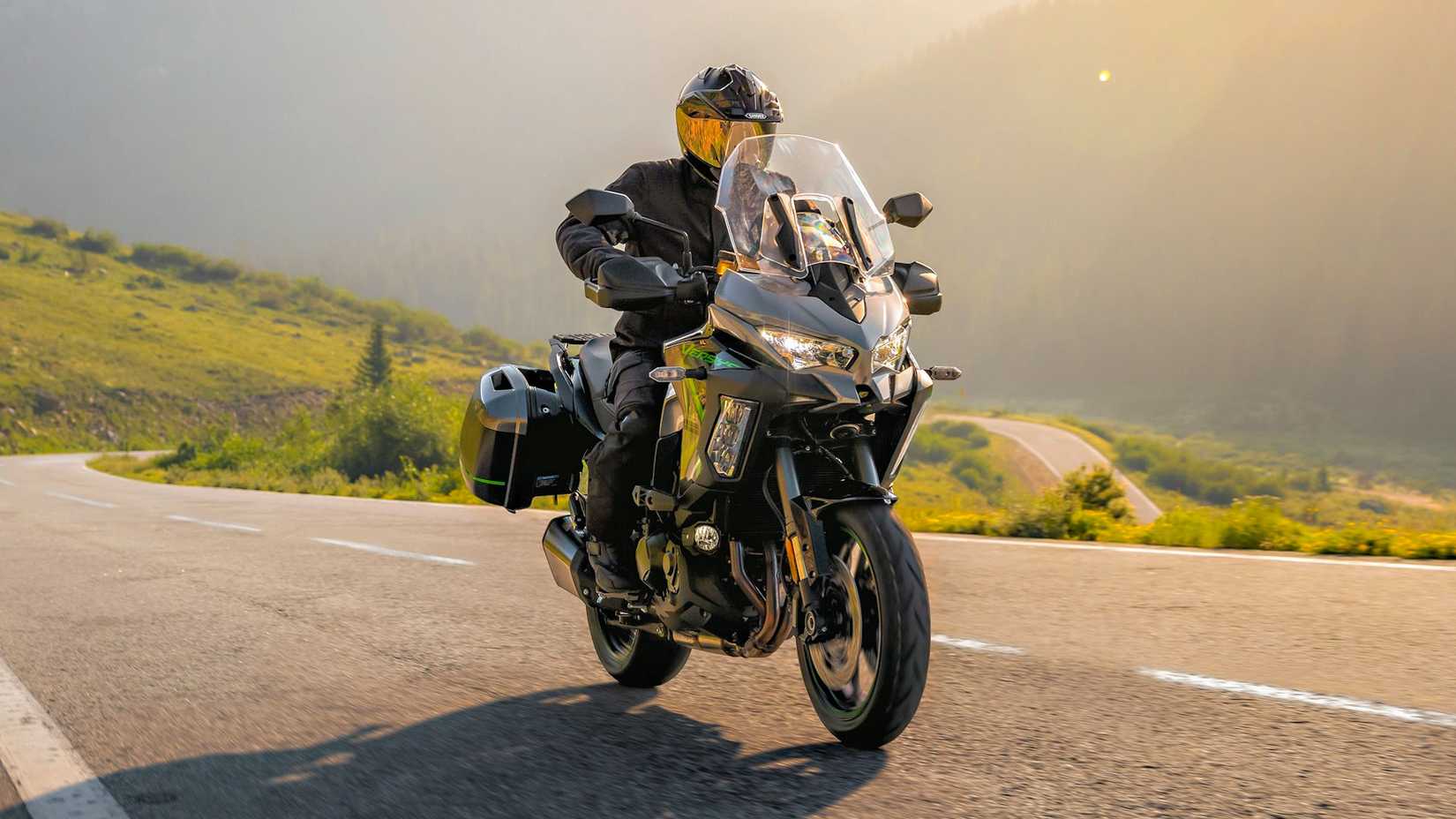 Rider on a 2025 Kawasaki Versys 1100 SE LT