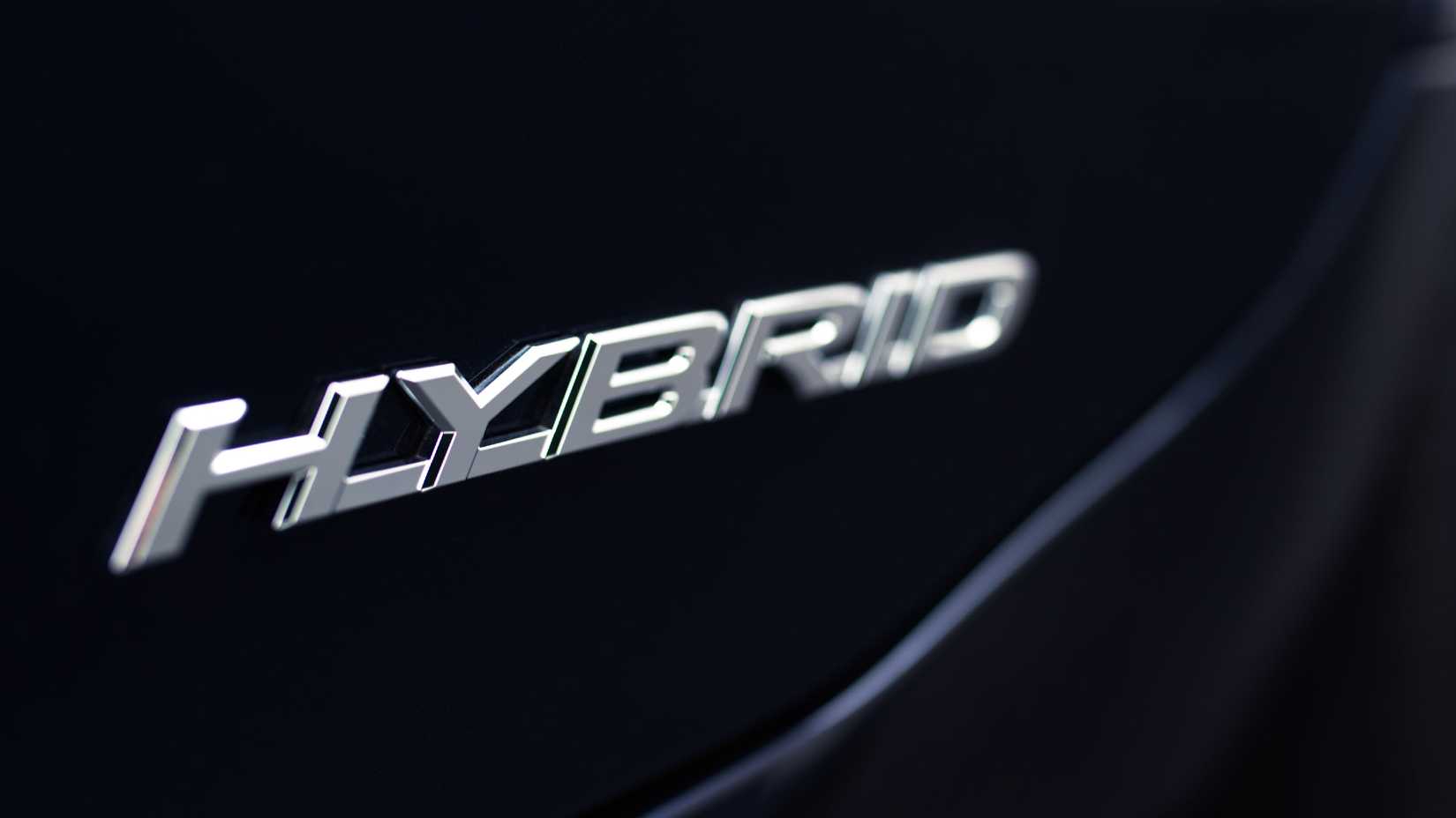 2018 Lexus ES 300h Close do emblema híbrido